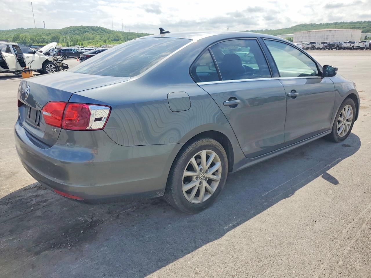 2014 Volkswagen Jetta Se Серый vin: 3VWD07AJ8EM362113