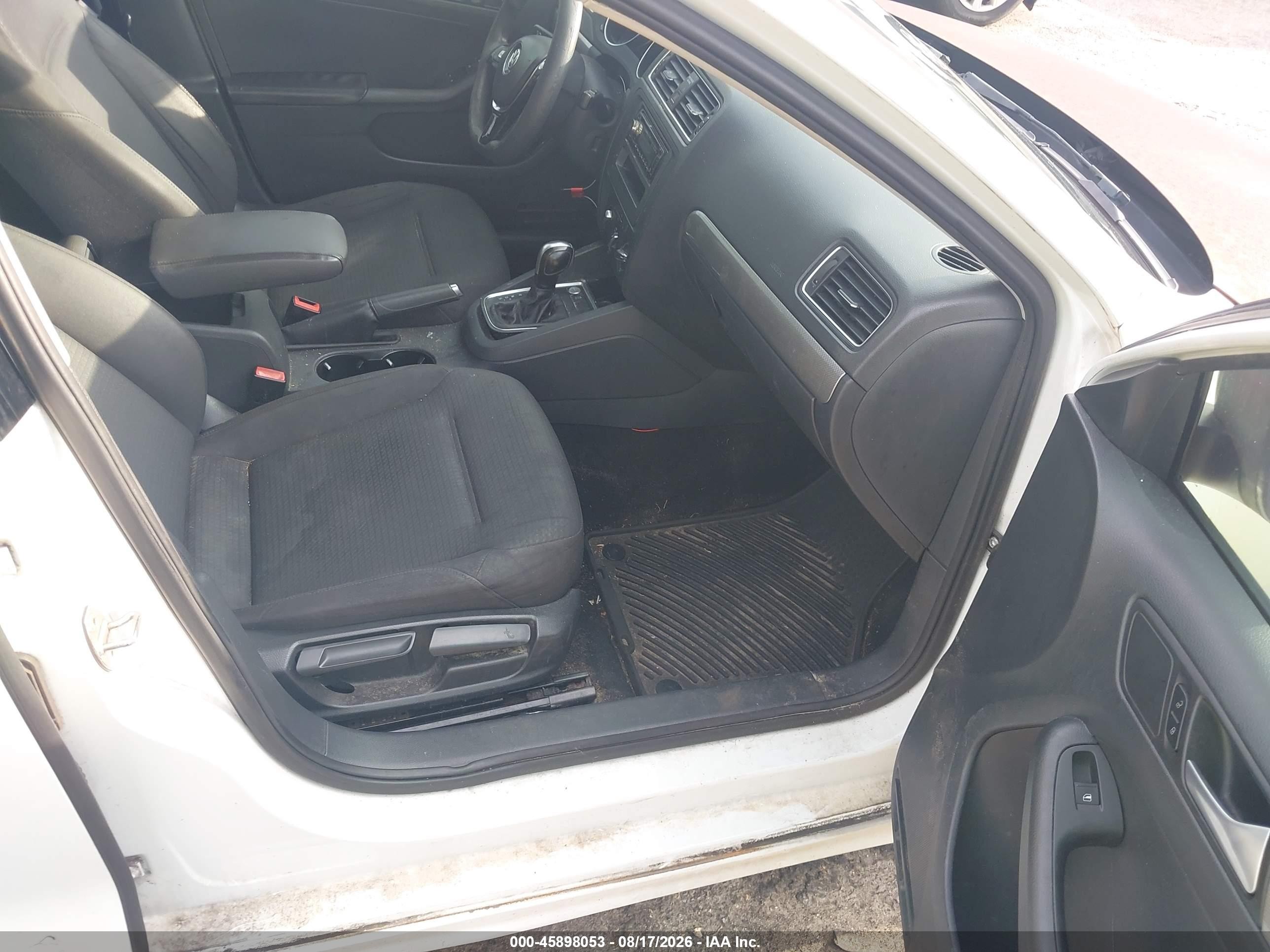 2015 Volkswagen Jetta 1.8t Se Белый vin: 3VWD07AJ8FM263163