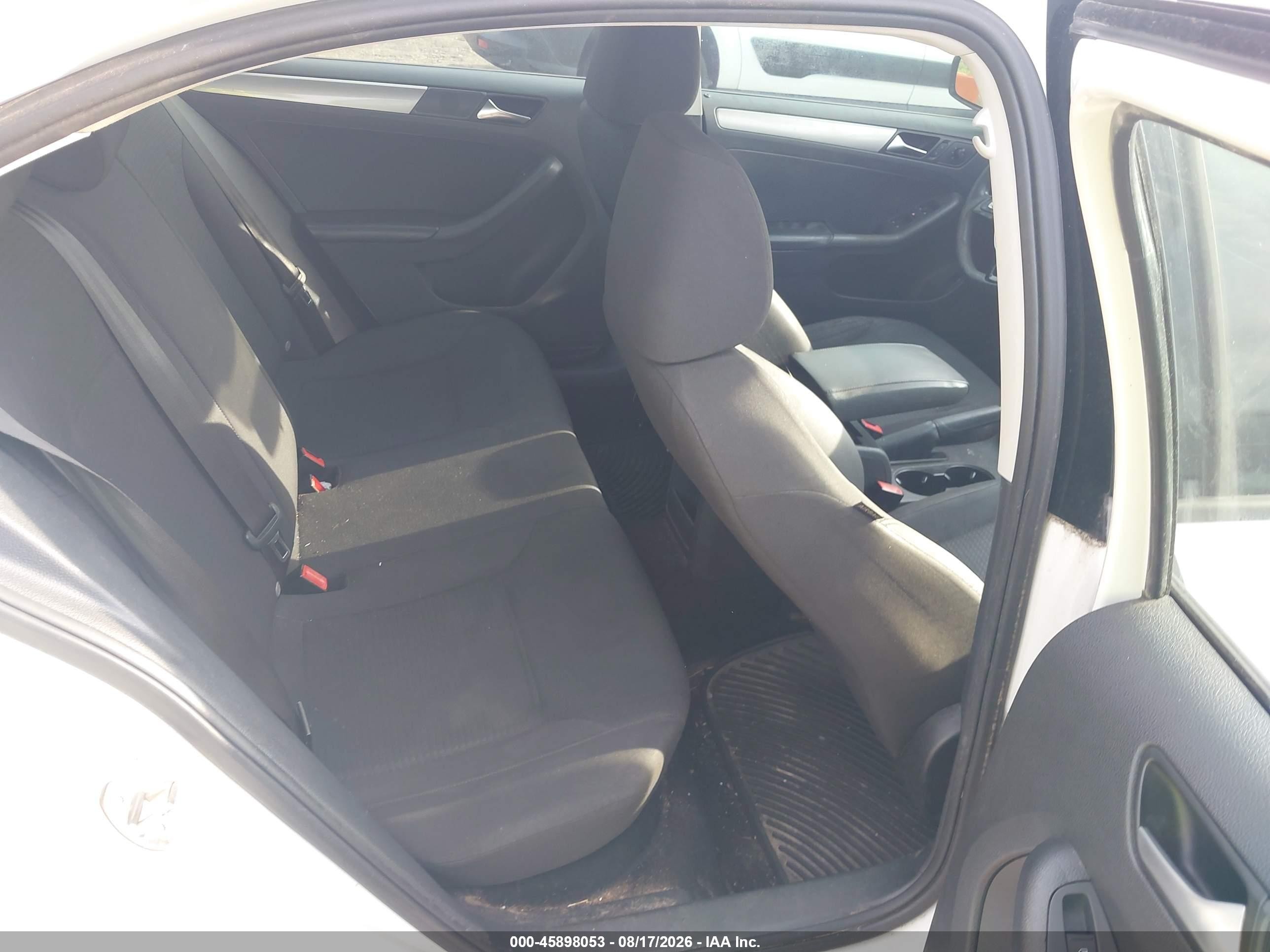 2015 Volkswagen Jetta 1.8t Se Белый vin: 3VWD07AJ8FM263163