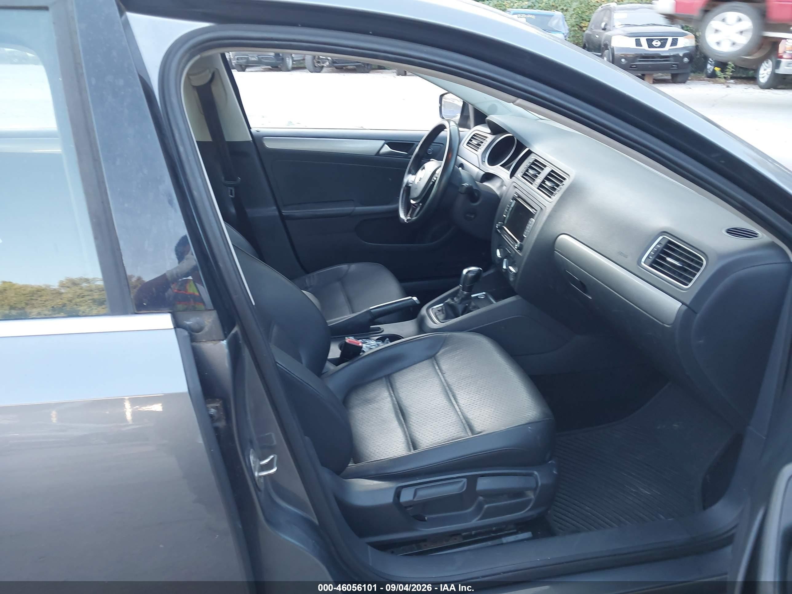 2015 Volkswagen Jetta 1.8t Se Gray vin: 3VWD07AJ8FM338248