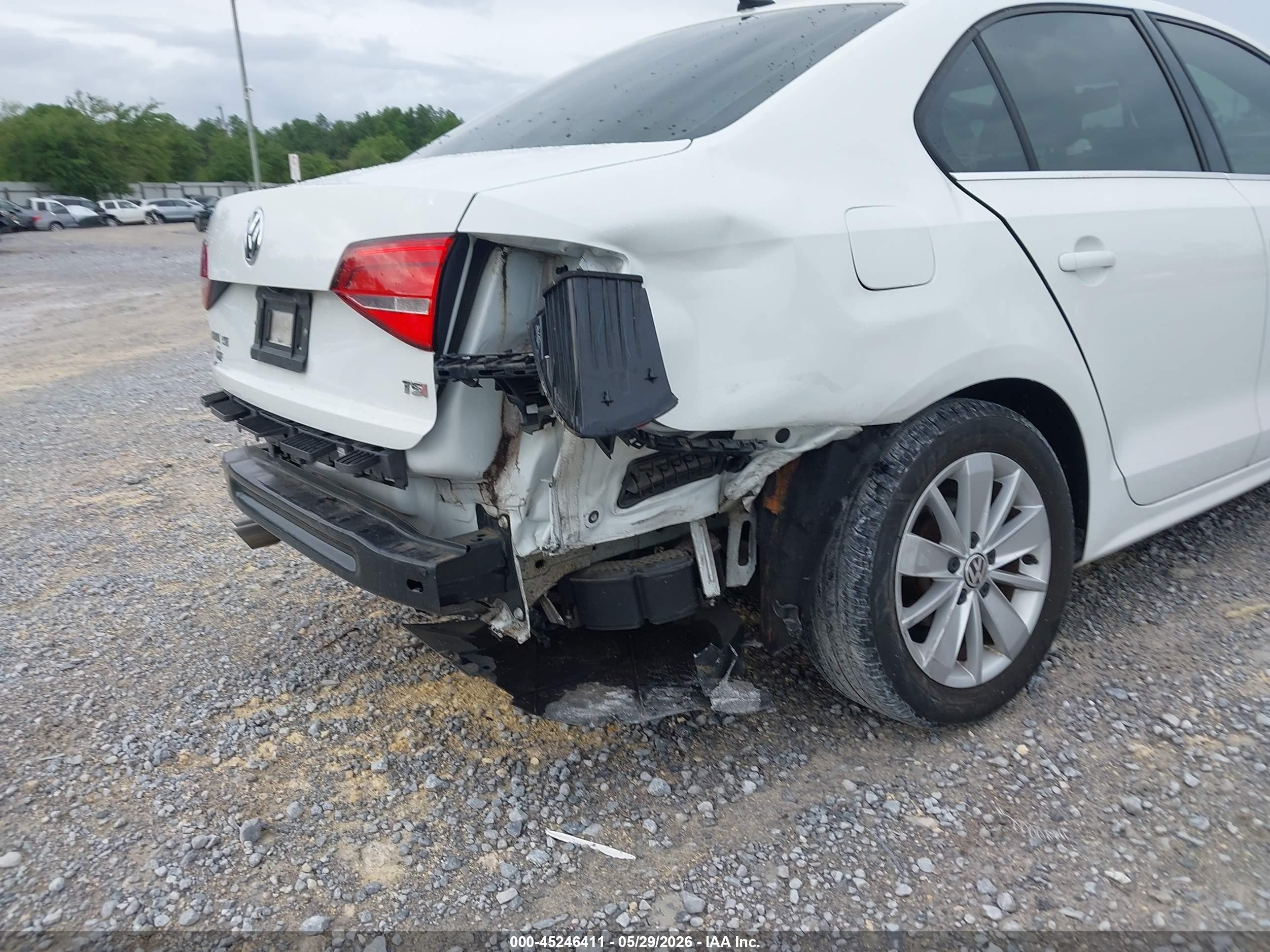 2015 Volkswagen Jetta 1.8t Se White vin: 3VWD07AJ8FM338427