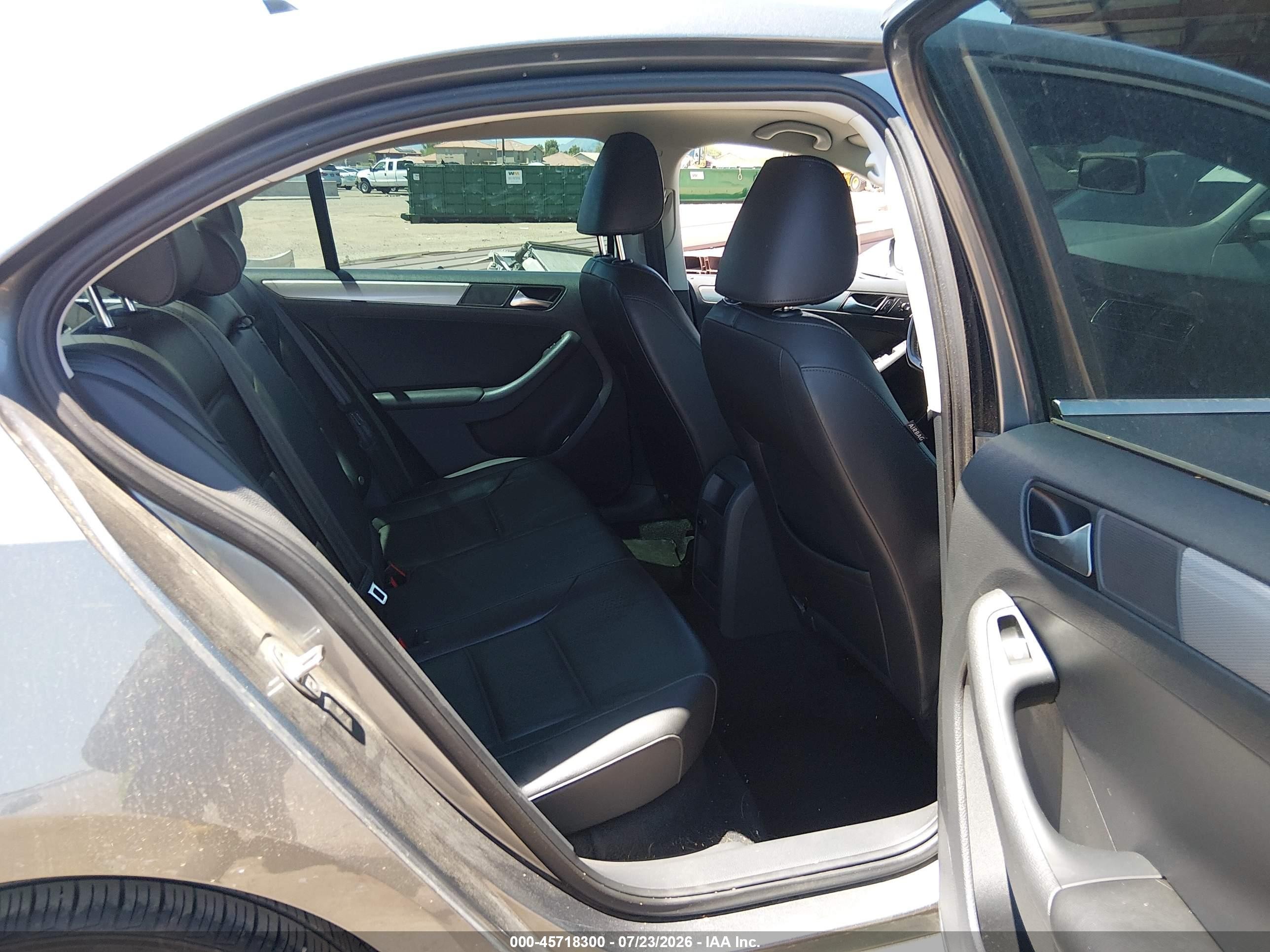 2015 Volkswagen Jetta 1.8t Se Gray vin: 3VWD07AJ8FM402188