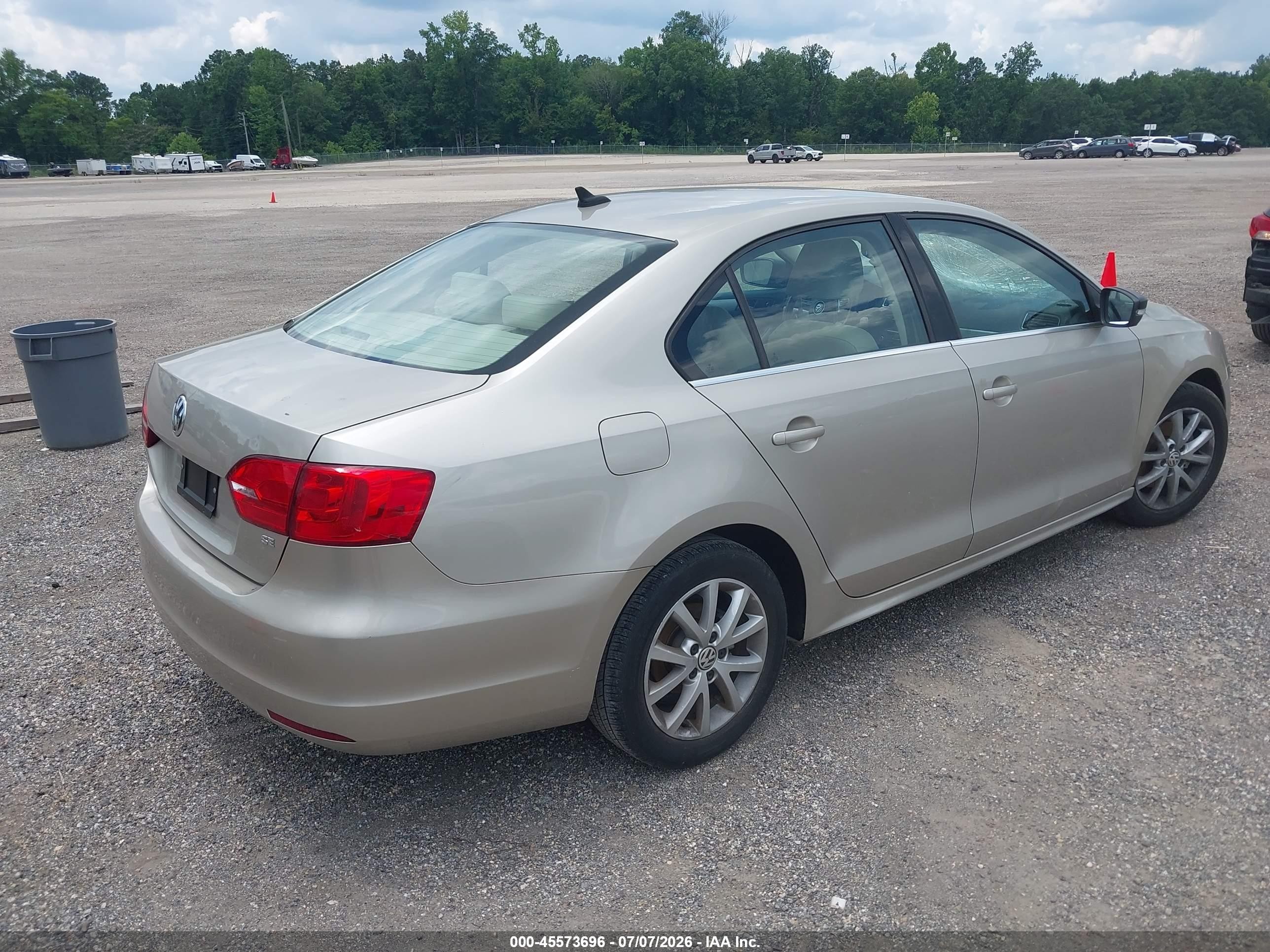 2014 Volkswagen Jetta 1.8t Se Champagne vin: 3VWD07AJ9EM237301