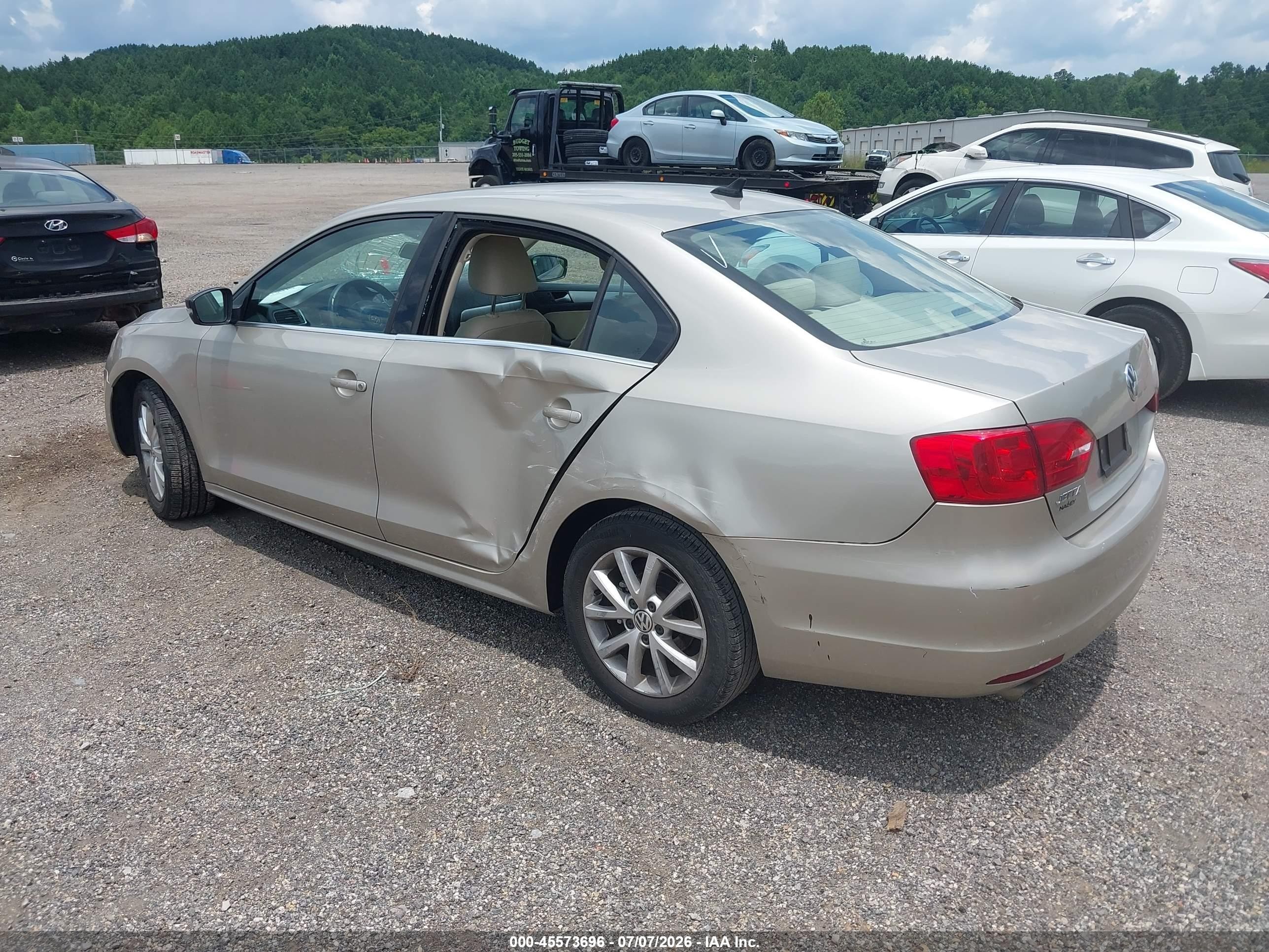 2014 Volkswagen Jetta 1.8t Se Champagne vin: 3VWD07AJ9EM237301
