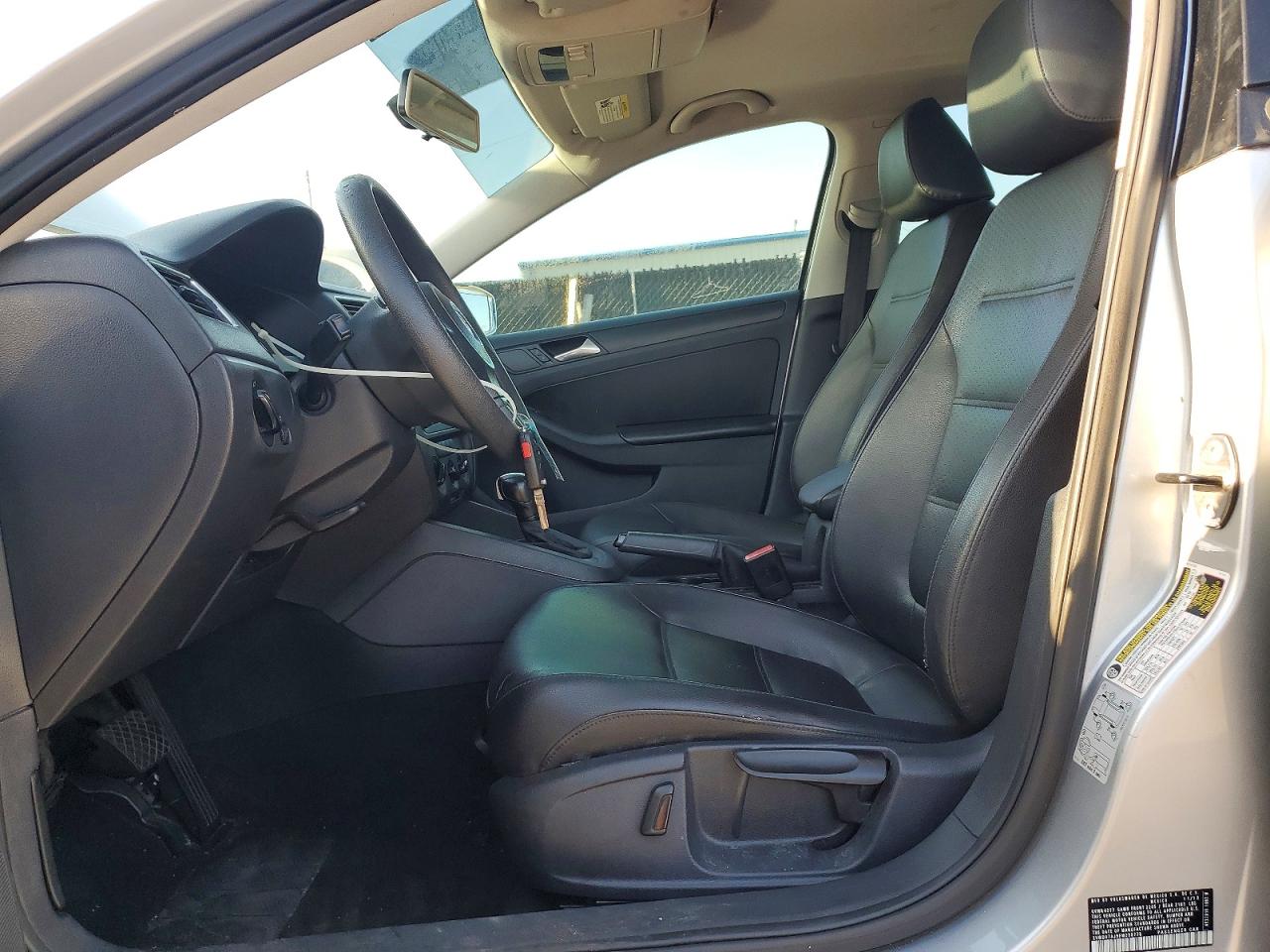 2014 Volkswagen Jetta Se Silver vin: 3VWD07AJ9EM239775