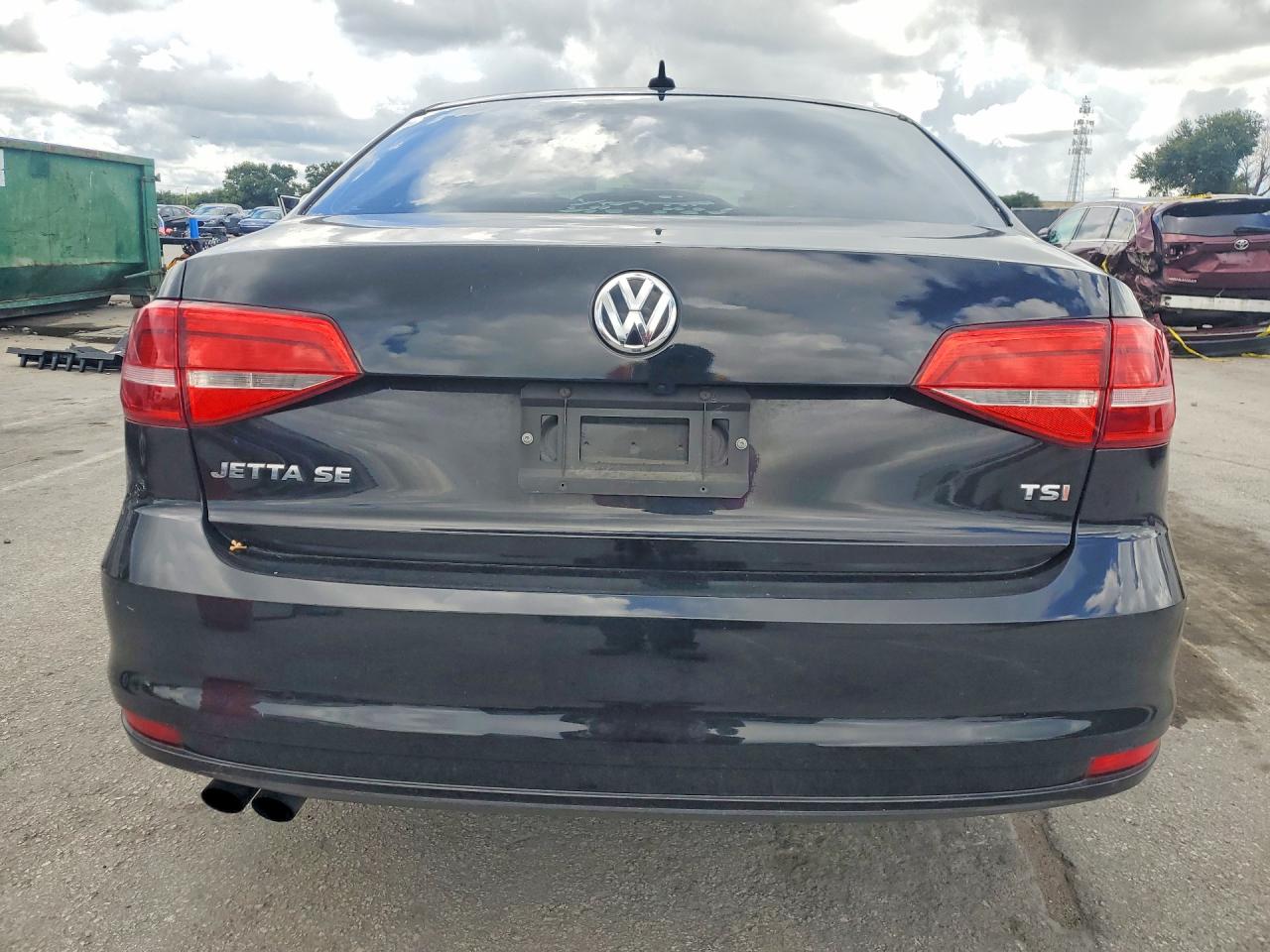 2015 Volkswagen Jetta Se Black vin: 3VWD07AJ9FM248588