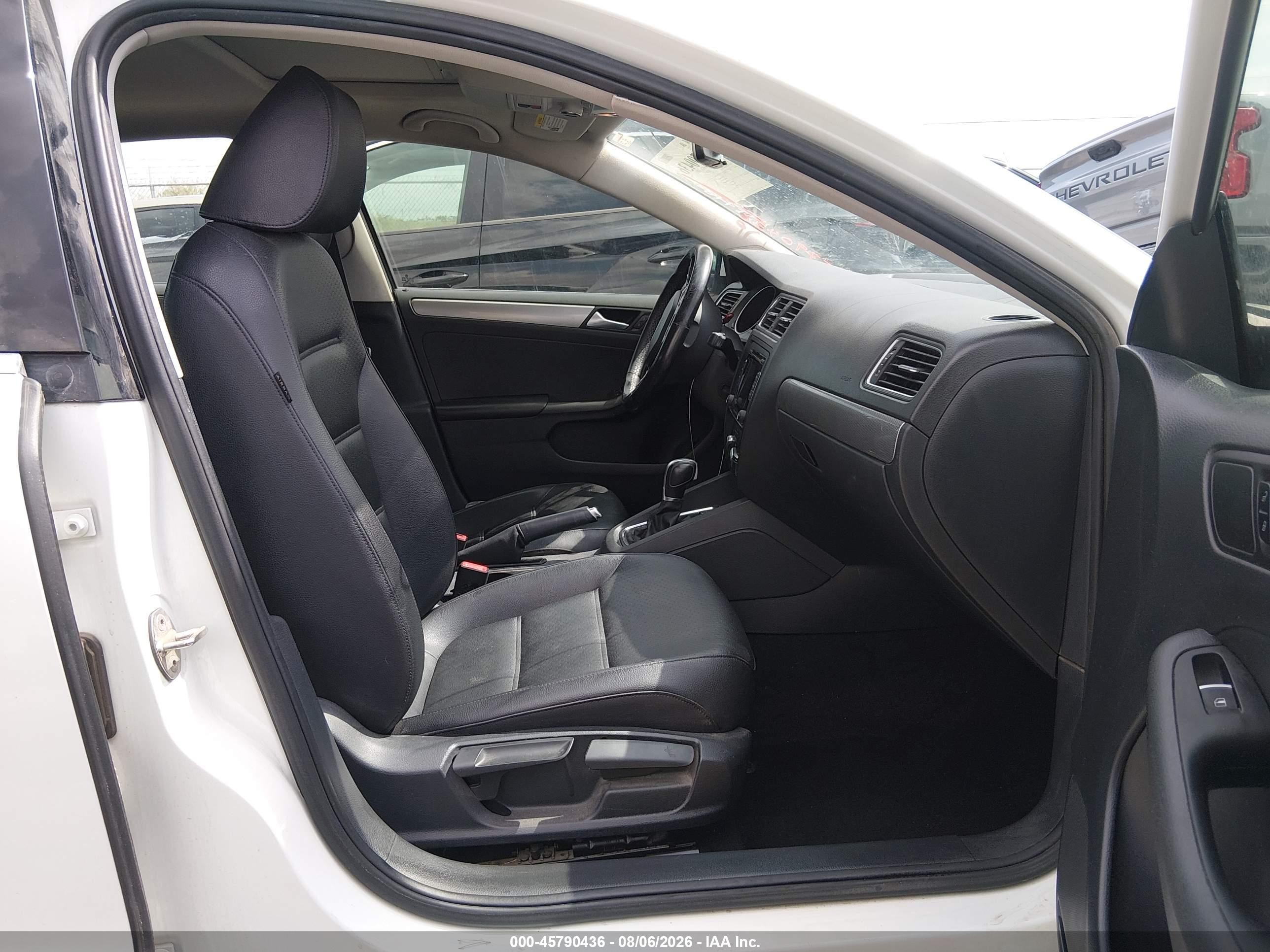 2015 Volkswagen Jetta 1.8t Se White vin: 3VWD07AJ9FM274513