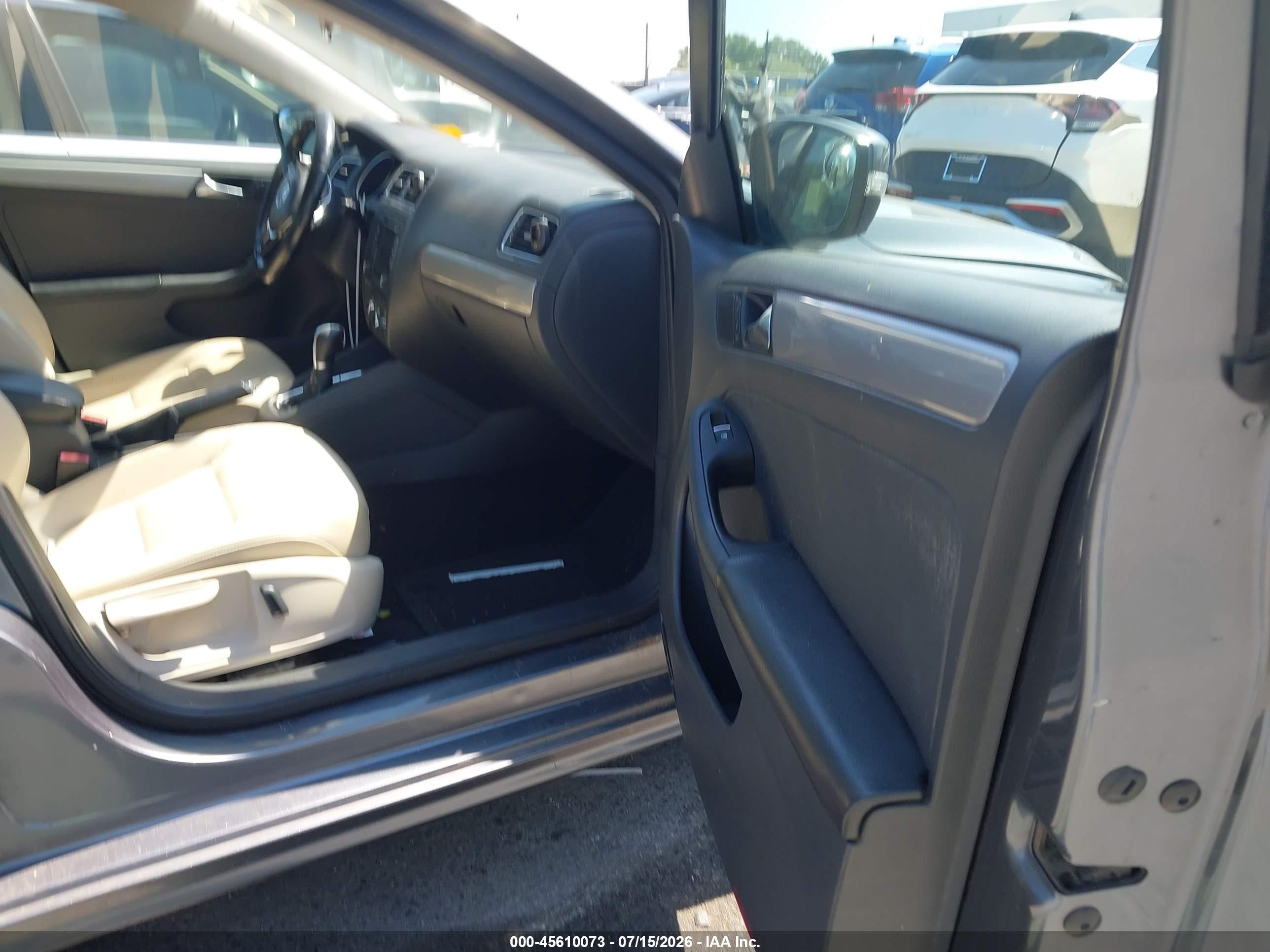 2015 Volkswagen Jetta 1.8t Se Gray vin: 3VWD07AJ9FM282689