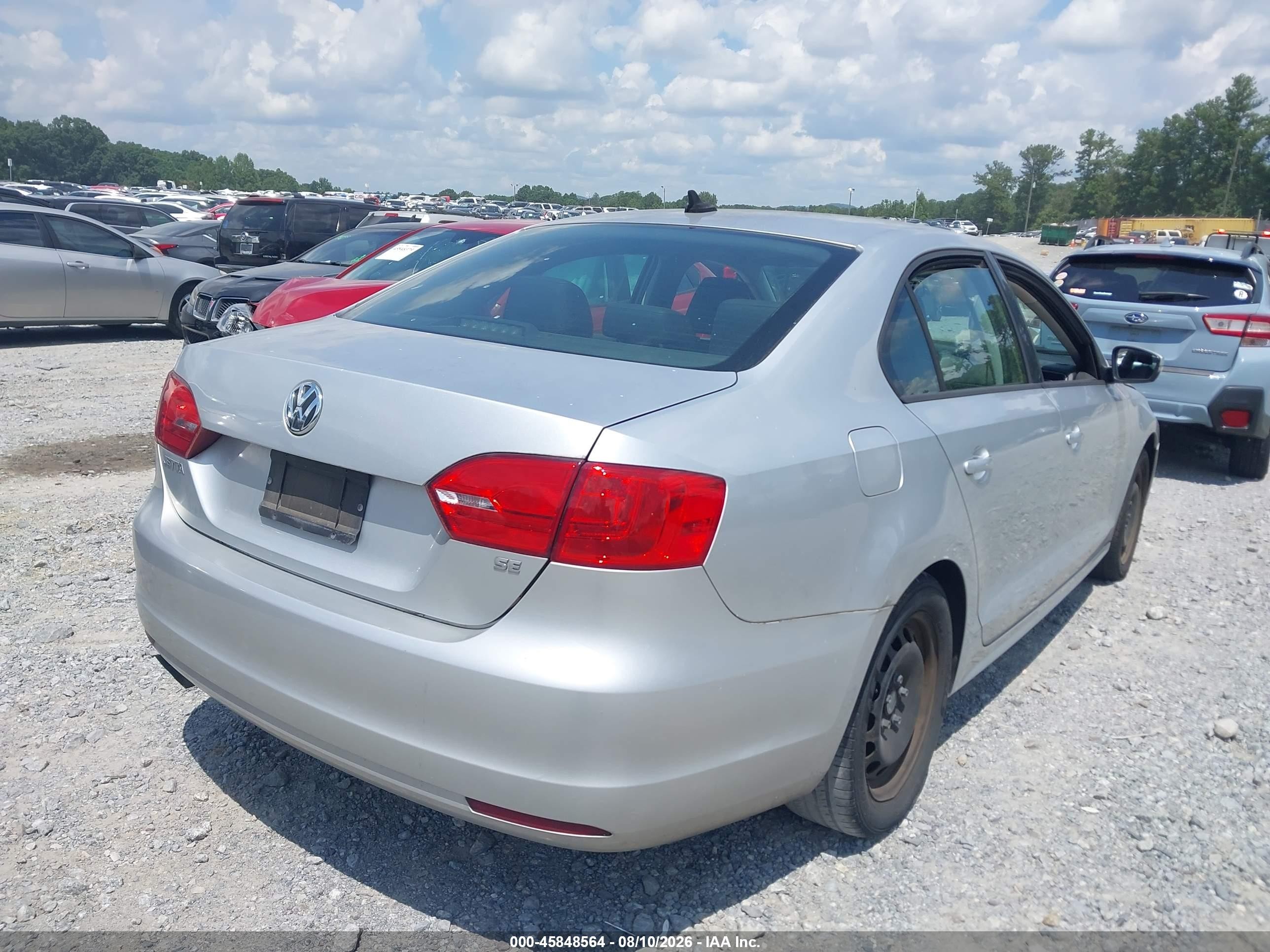 2014 Volkswagen Jetta 1.8t Se Серебряный vin: 3VWD07AJXEM217851