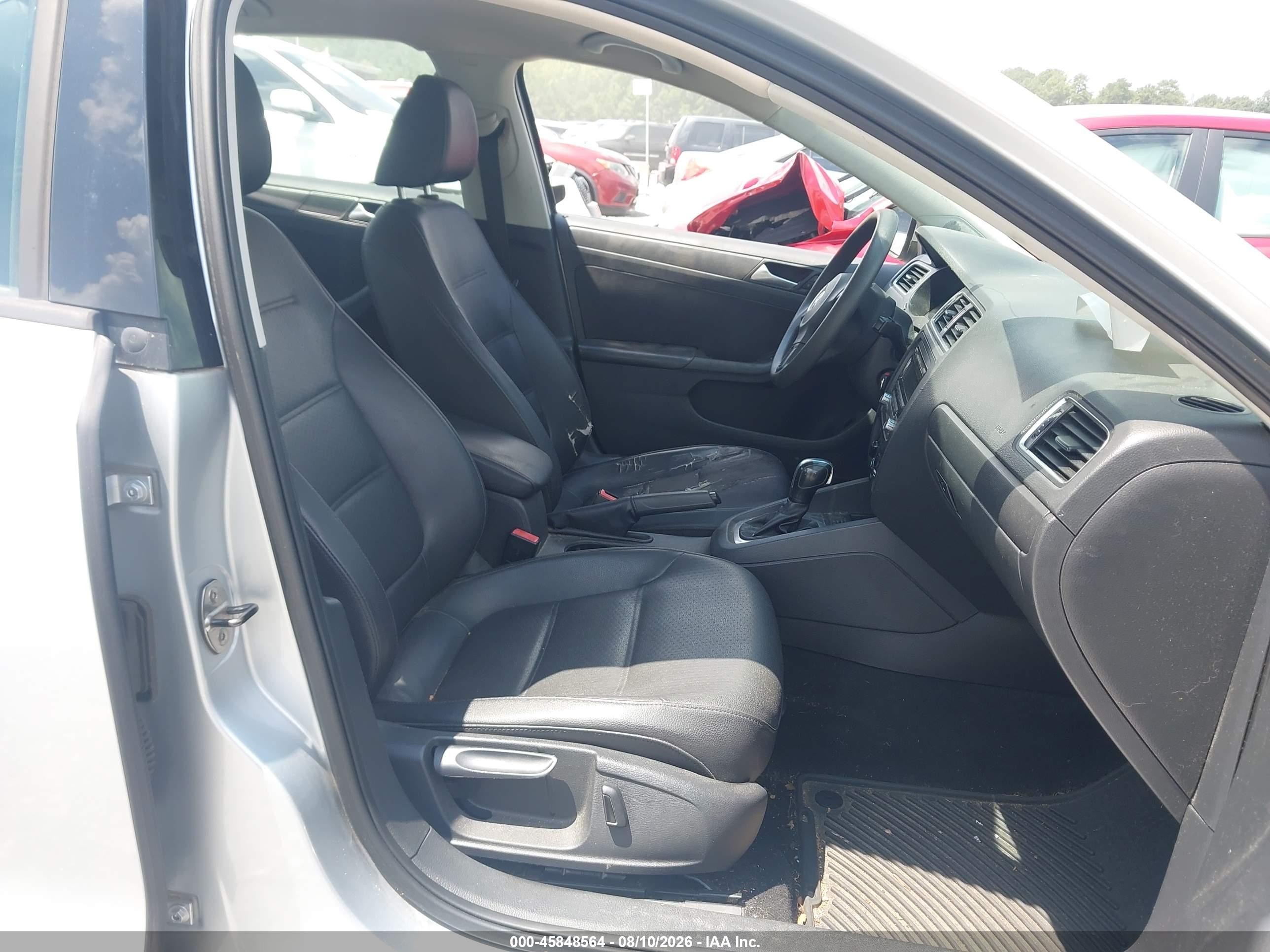 2014 Volkswagen Jetta 1.8t Se Серебряный vin: 3VWD07AJXEM217851