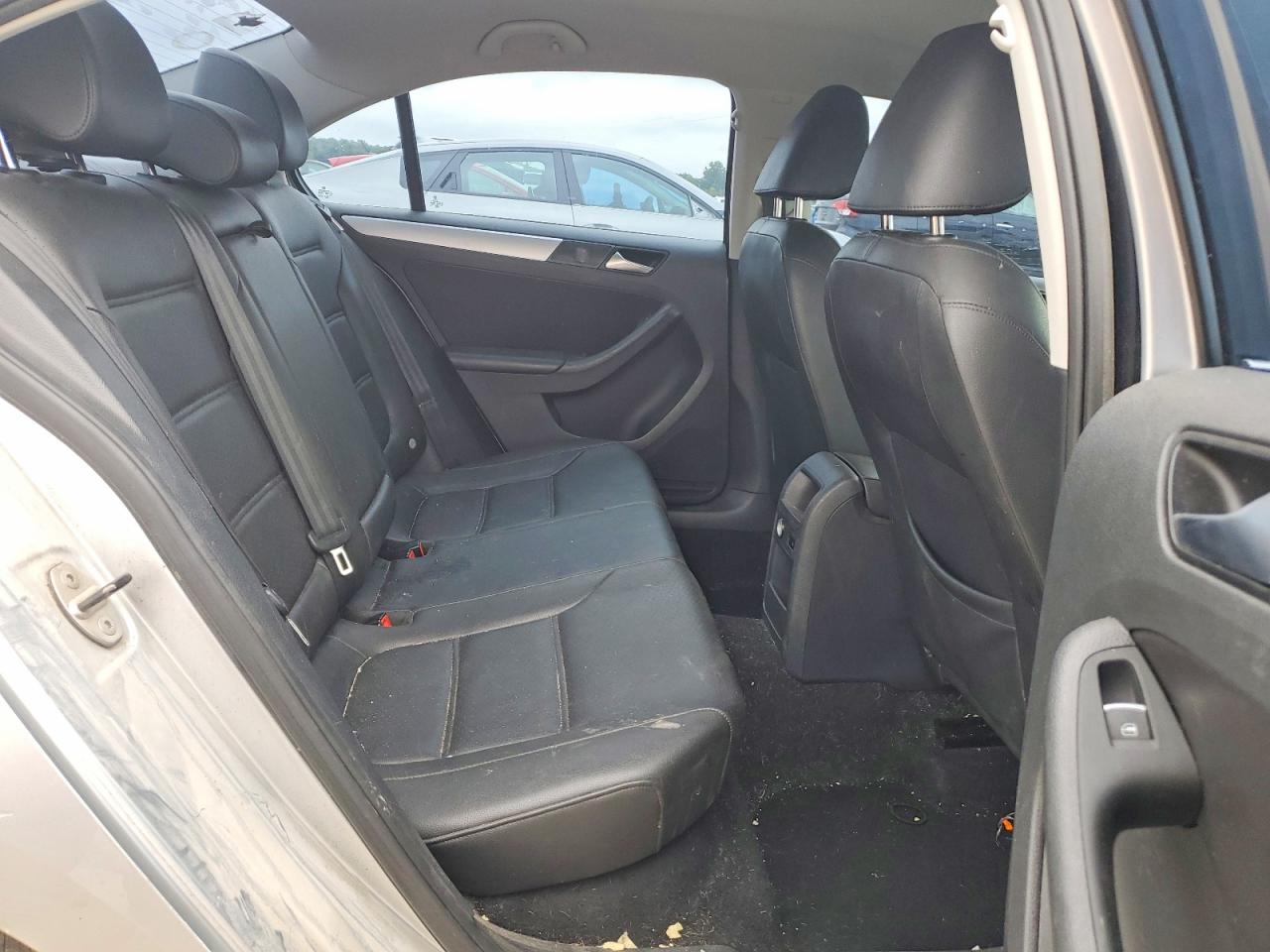 2014 Volkswagen Jetta Se Silver vin: 3VWD07AJXEM296793