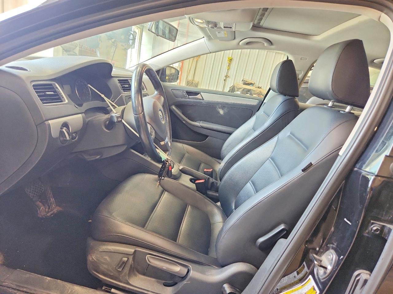 2014 Volkswagen Jetta Se Black vin: 3VWD07AJXEM444649