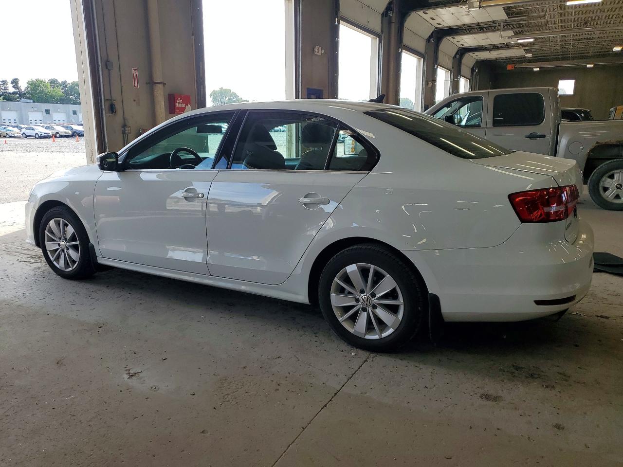 2015 Volkswagen Jetta Se White vin: 3VWD07AJXFM339644