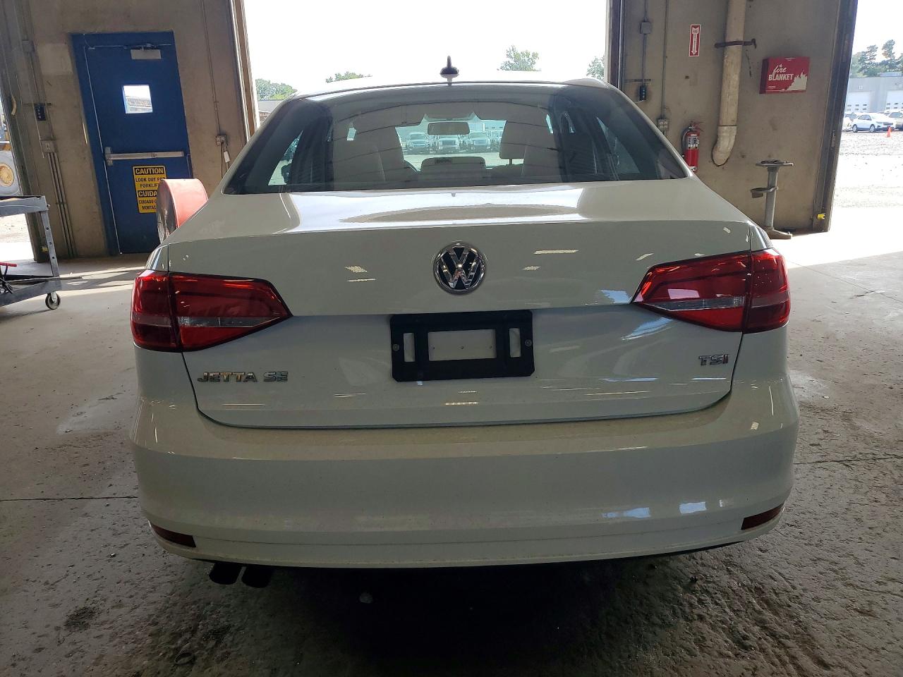 2015 Volkswagen Jetta Se White vin: 3VWD07AJXFM339644