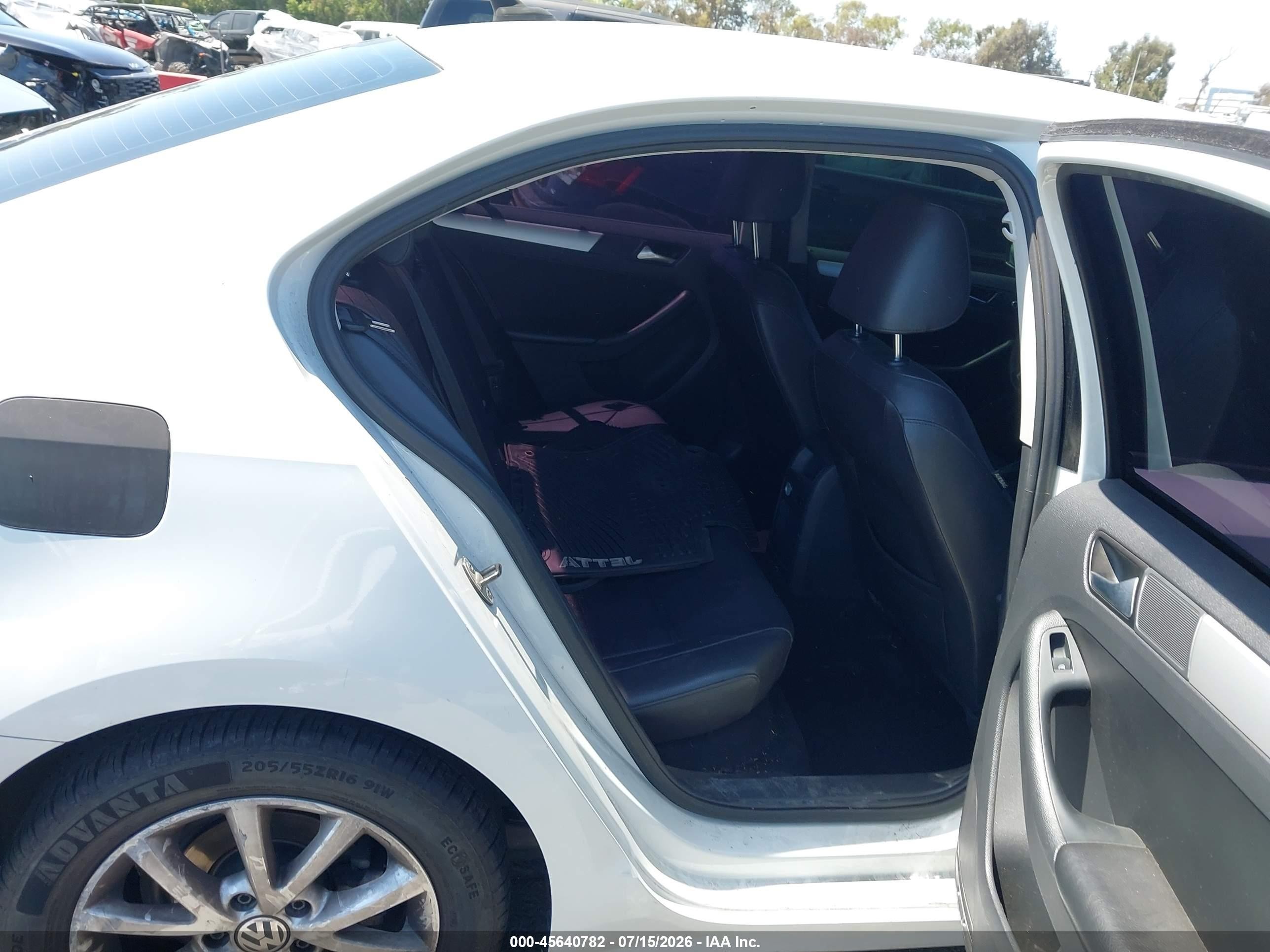 2014 Volkswagen Jetta 1.8t Se White vin: 3VWD17AJ0EM289557