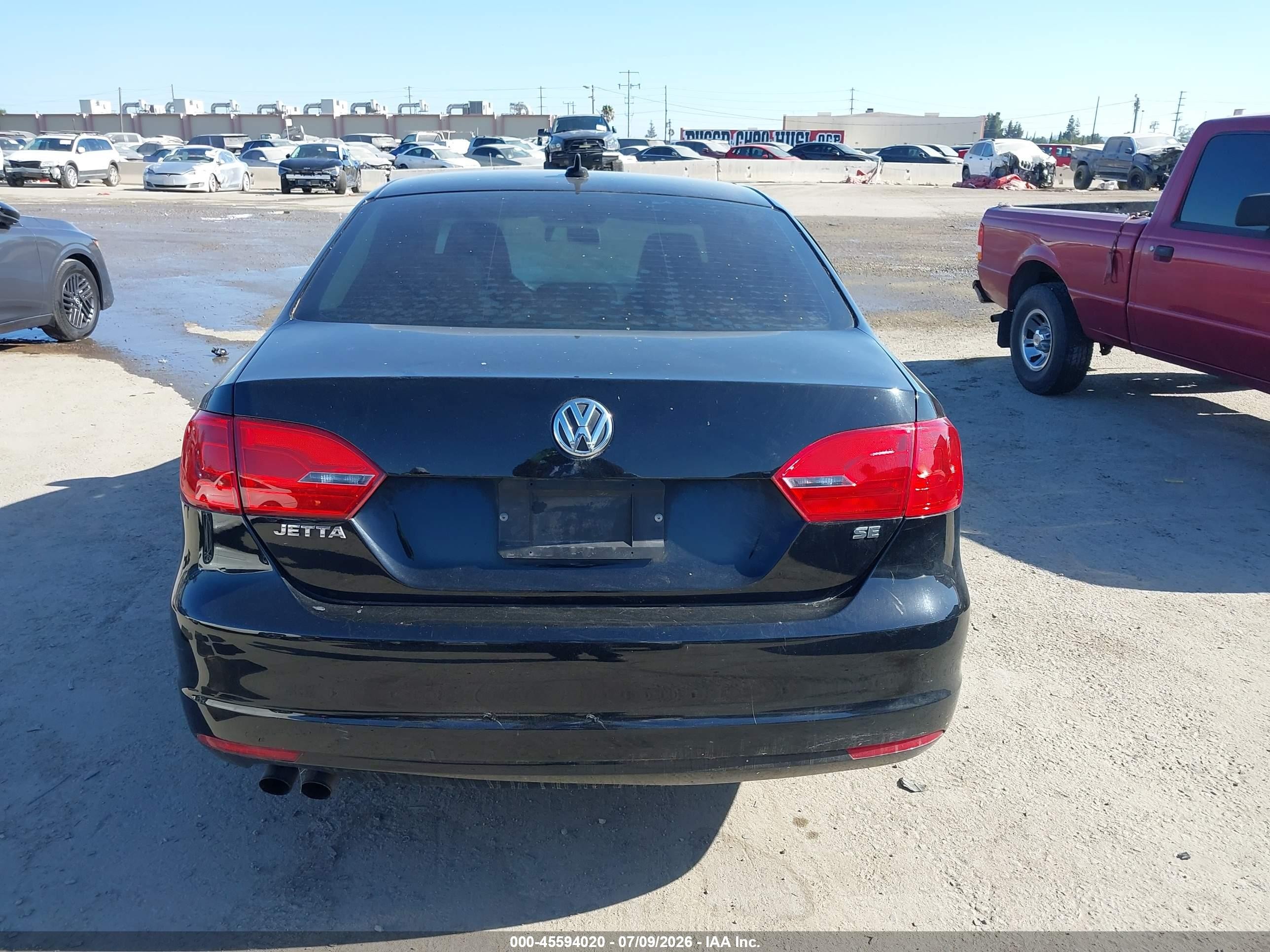 2014 Volkswagen Jetta 1.8t Se Черный vin: 3VWD17AJ0EM376522