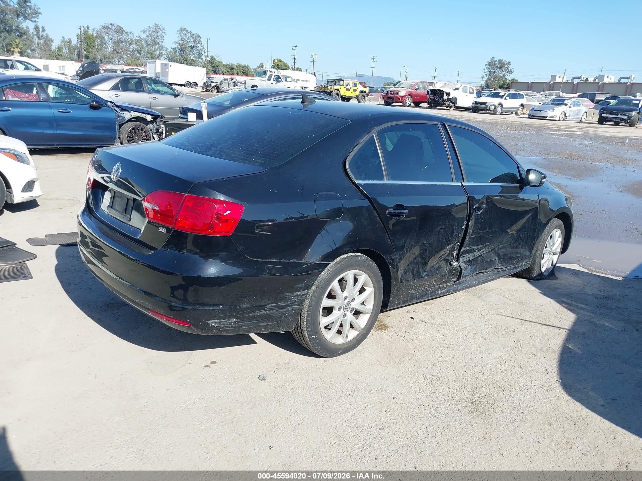 2014 Volkswagen Jetta 1.8t Se Черный vin: 3VWD17AJ0EM376522