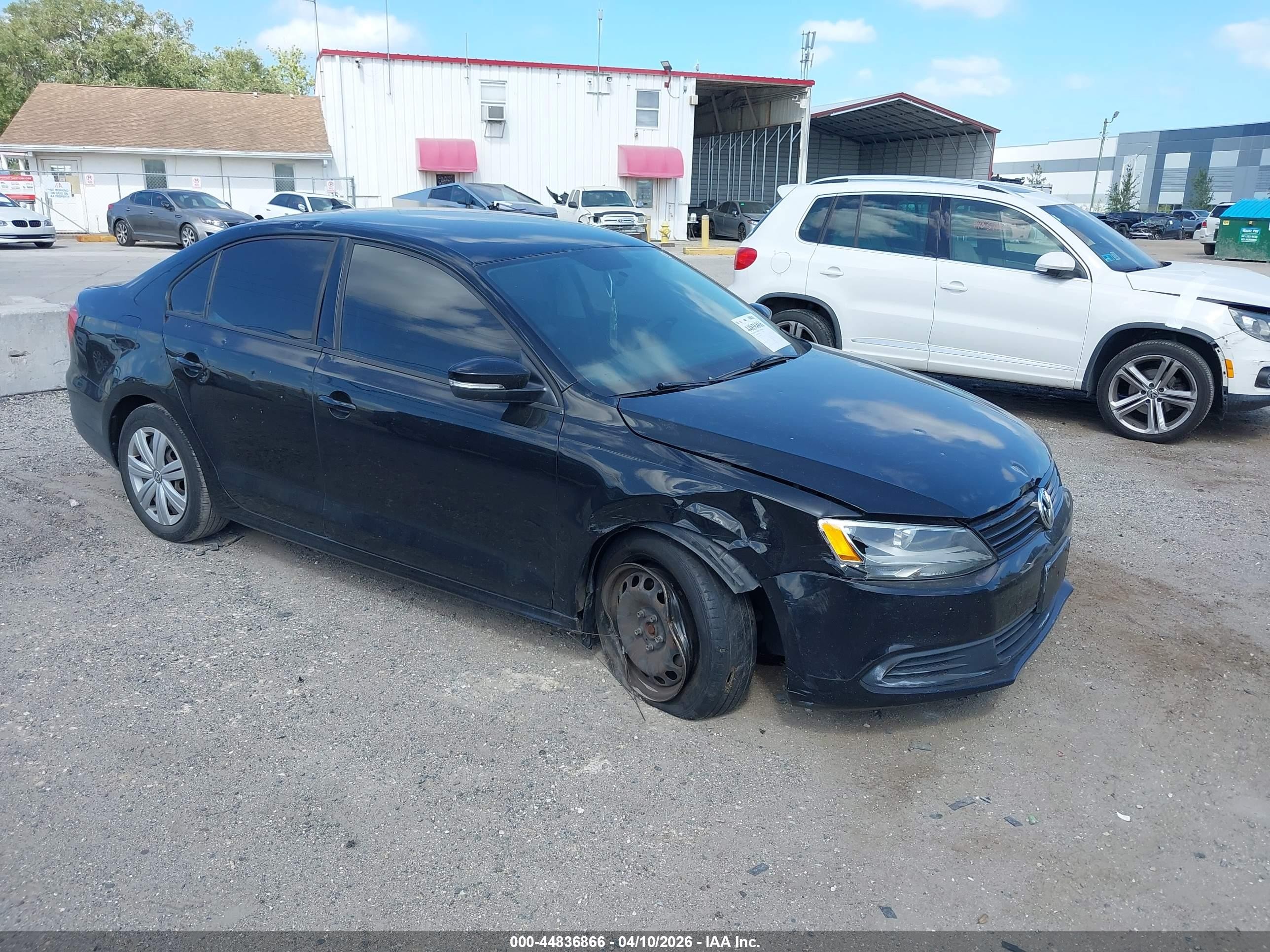 3VWD17AJ0EM417392