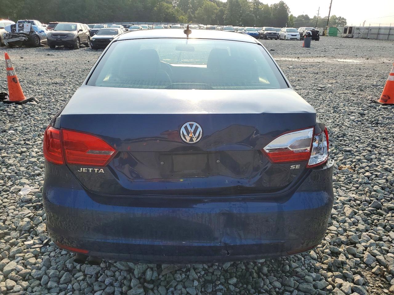 2014 Volkswagen Jetta Se Blue vin: 3VWD17AJ0EM418929