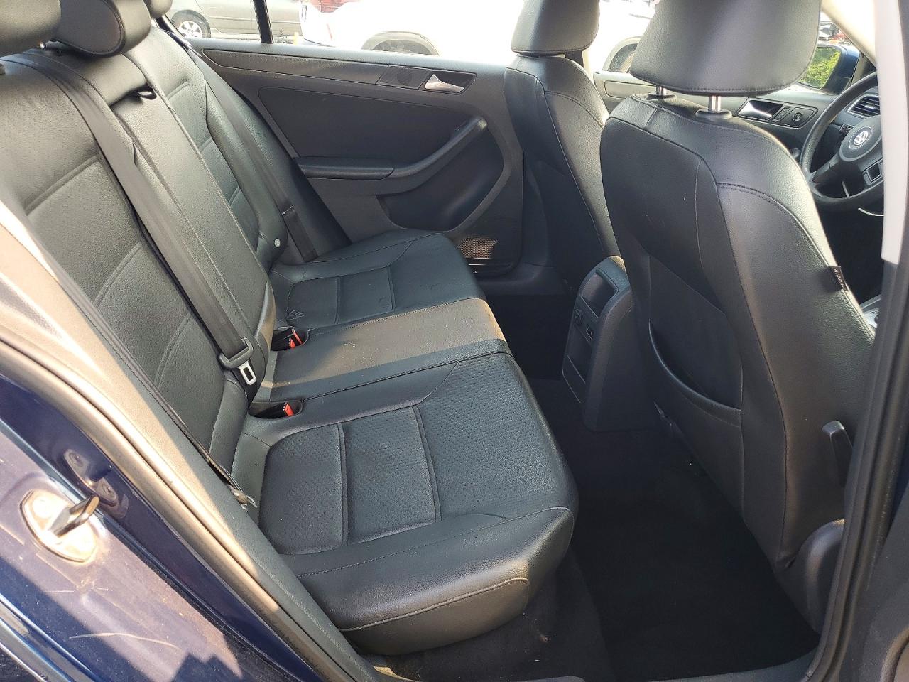 2014 Volkswagen Jetta Se Blue vin: 3VWD17AJ0EM418929