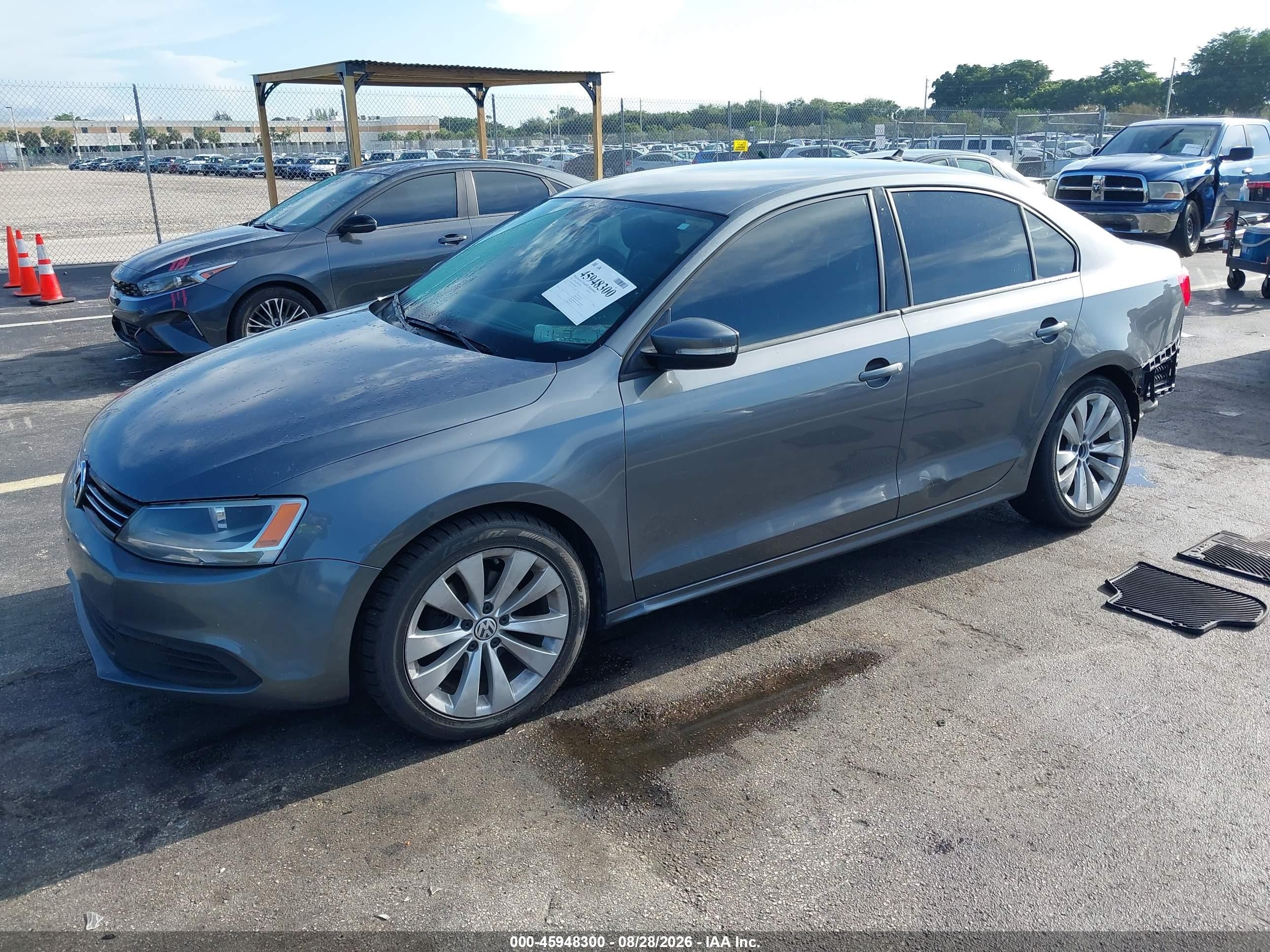 2014 Volkswagen Jetta 1.8t Se Gray vin: 3VWD17AJ0EM428523