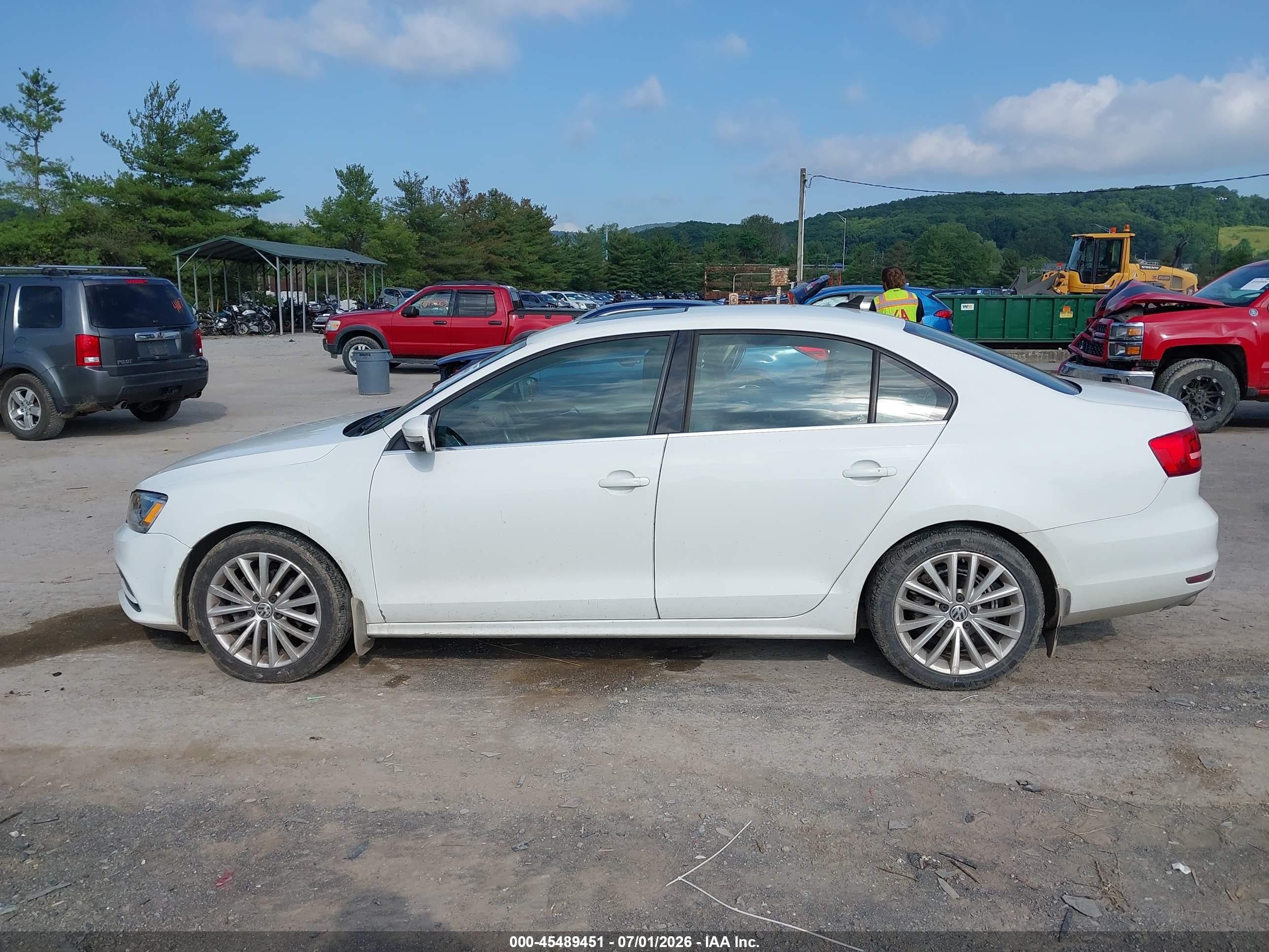 2015 Volkswagen Jetta 1.8t Se White vin: 3VWD17AJ0FM214276