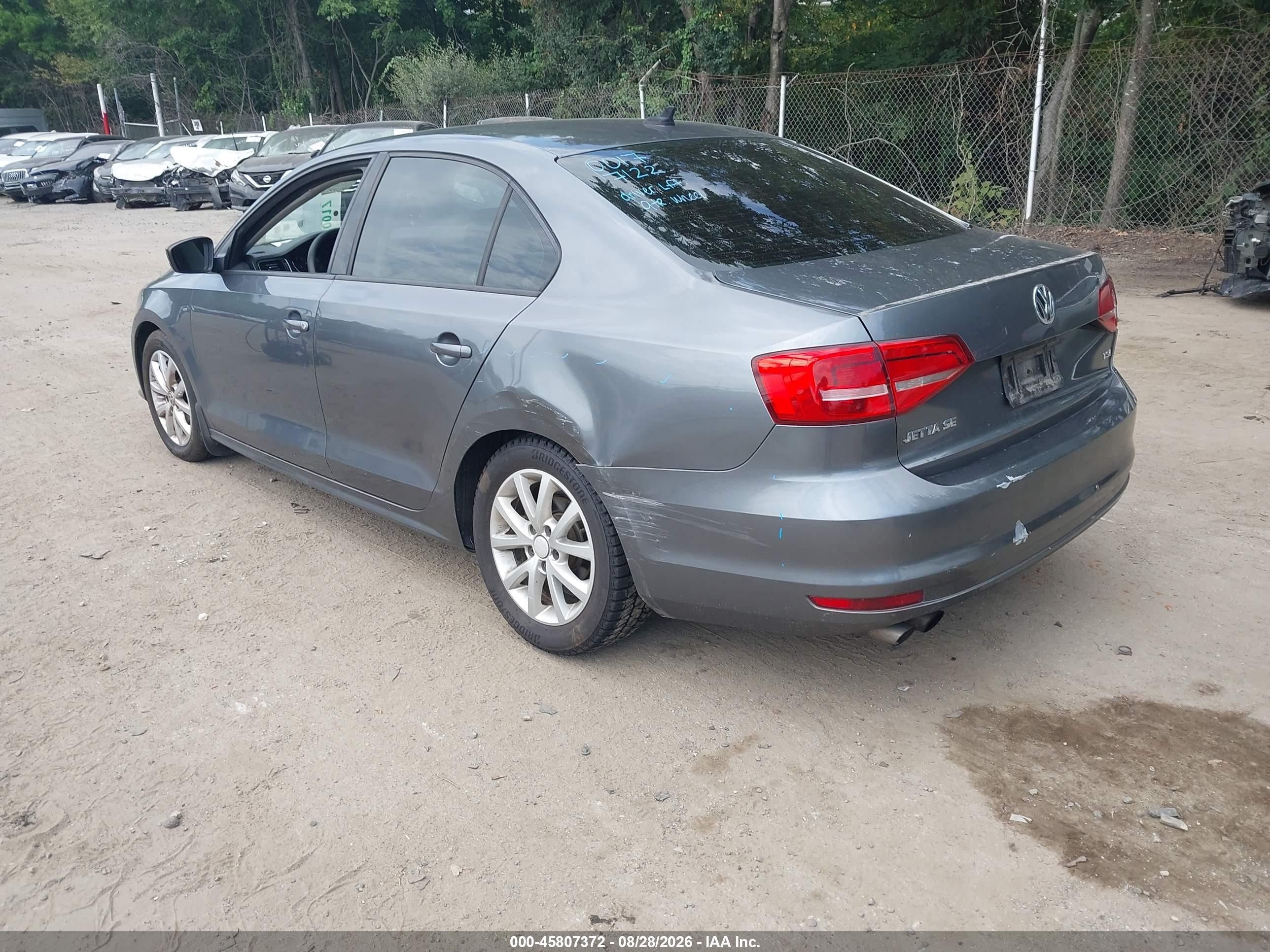 2015 Volkswagen Jetta 1.8t Se Gray vin: 3VWD17AJ0FM218943