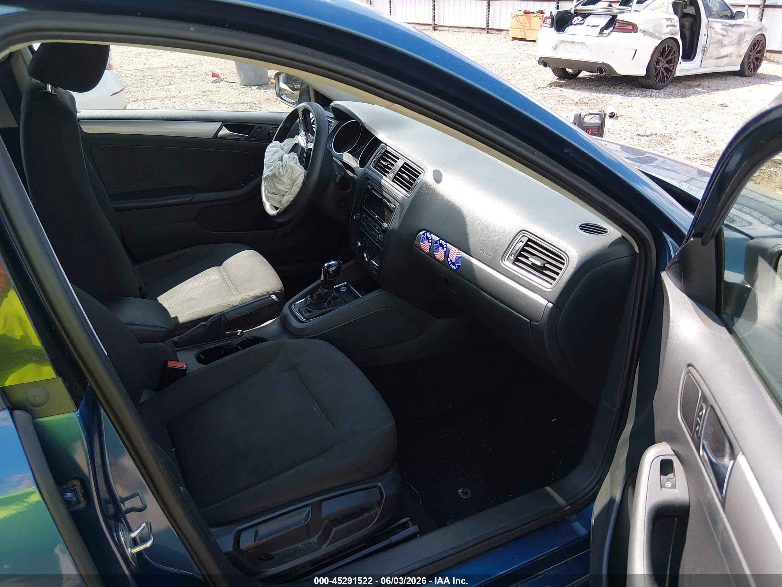2015 Volkswagen Jetta 1.8t Se Синий vin: 3VWD17AJ0FM282397