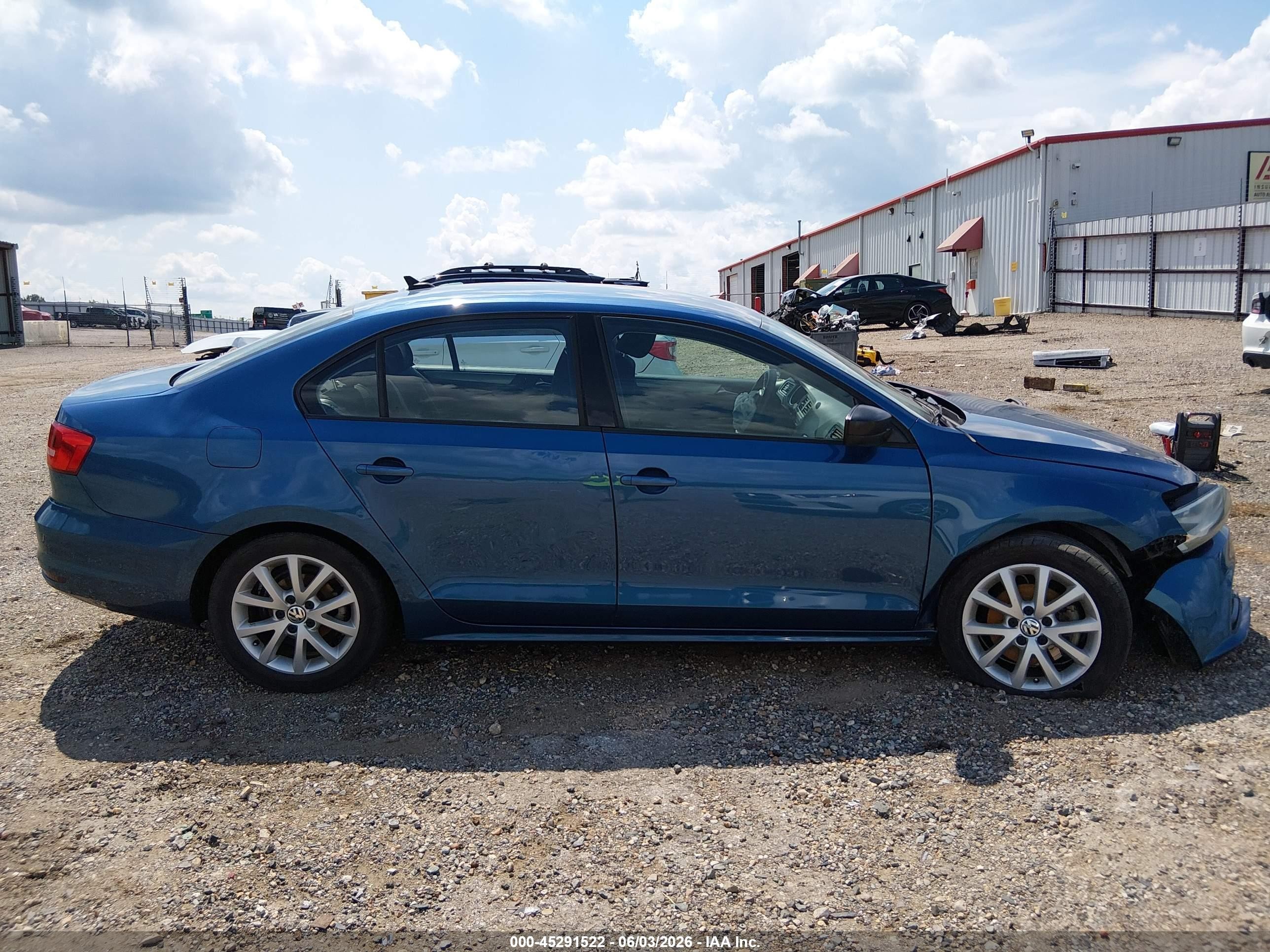 2015 Volkswagen Jetta 1.8t Se Синий vin: 3VWD17AJ0FM282397
