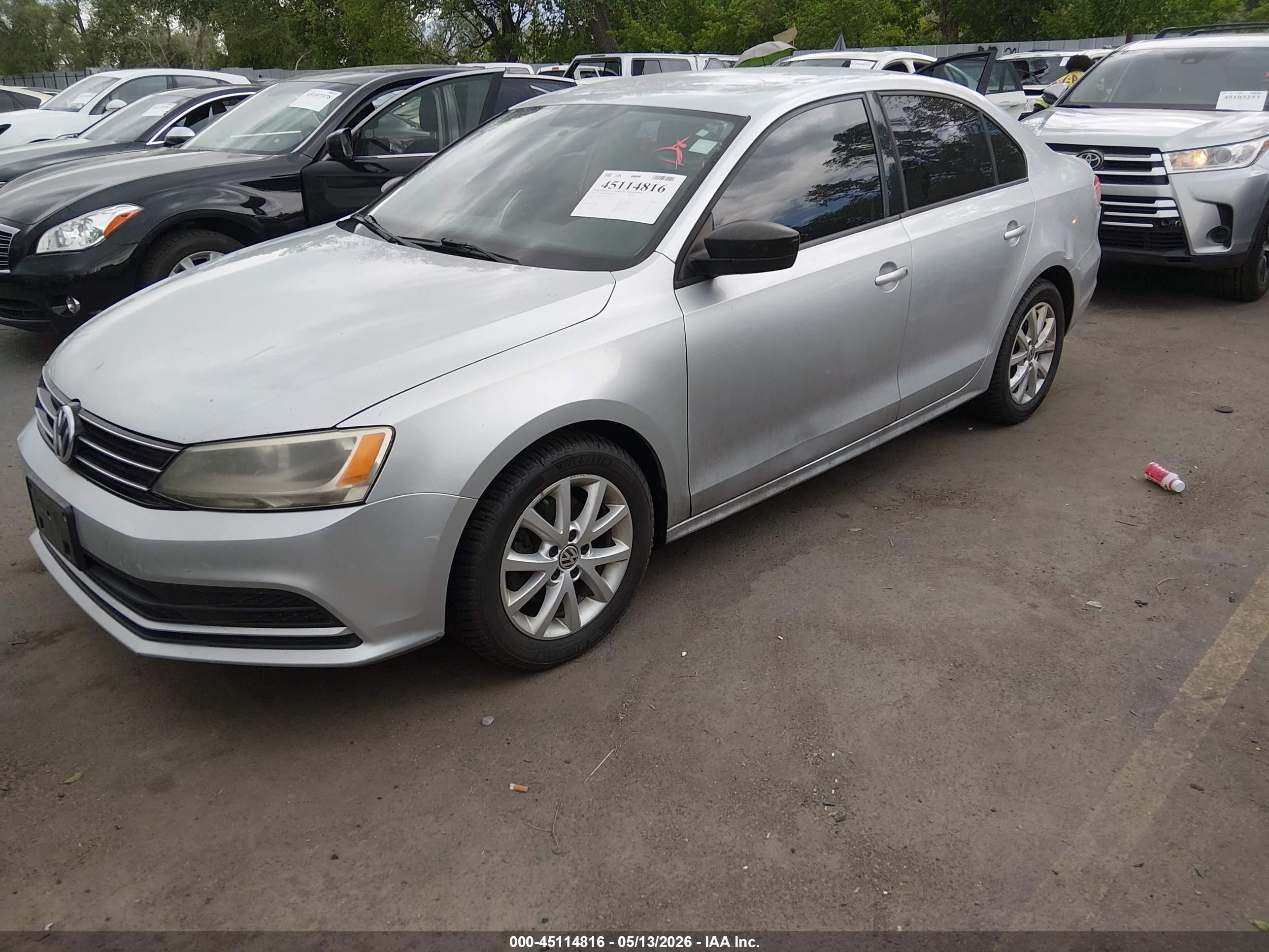2015 Volkswagen Jetta 1.8t Se Серебряный vin: 3VWD17AJ0FM325183