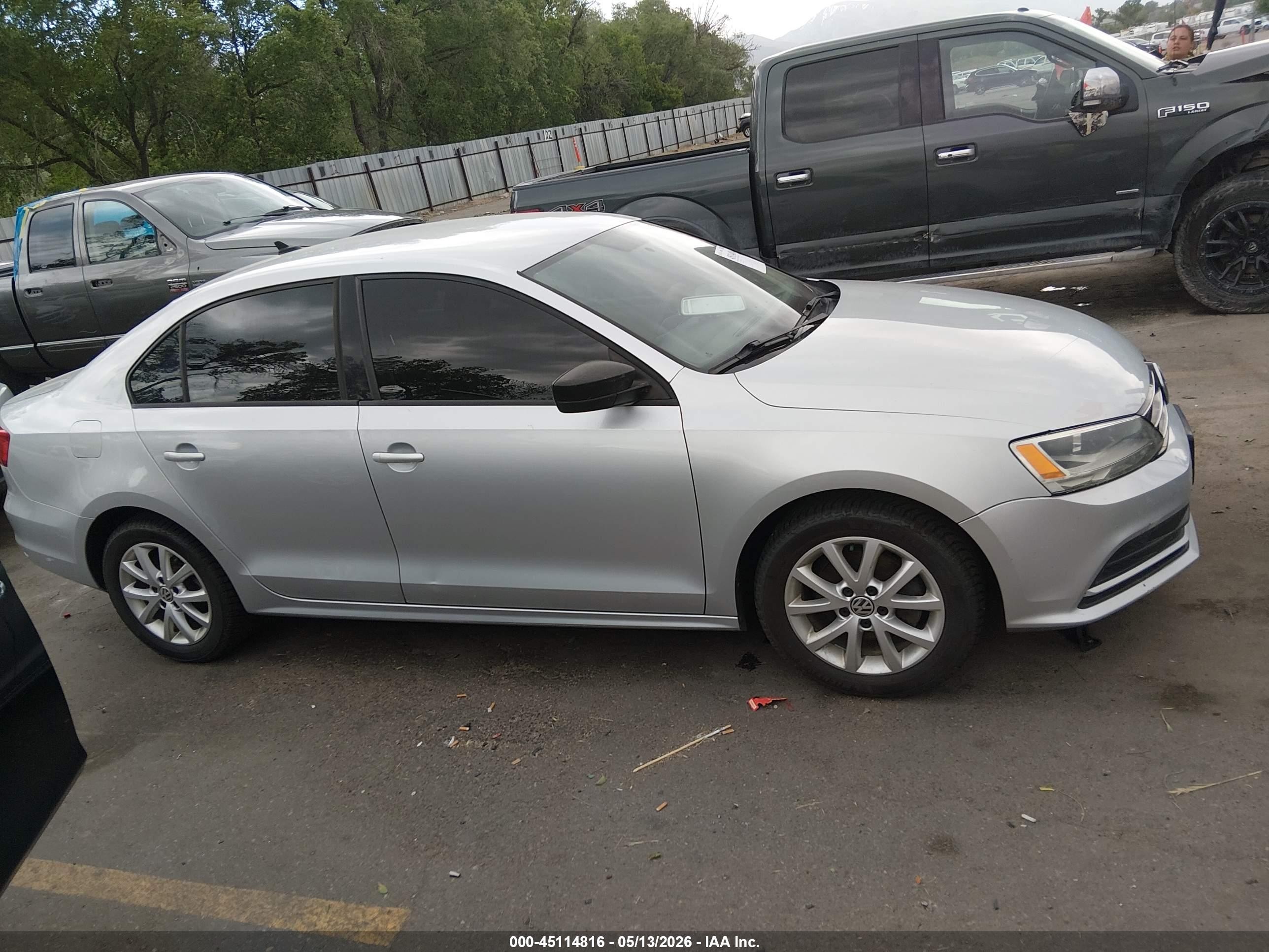 2015 Volkswagen Jetta 1.8t Se Серебряный vin: 3VWD17AJ0FM325183