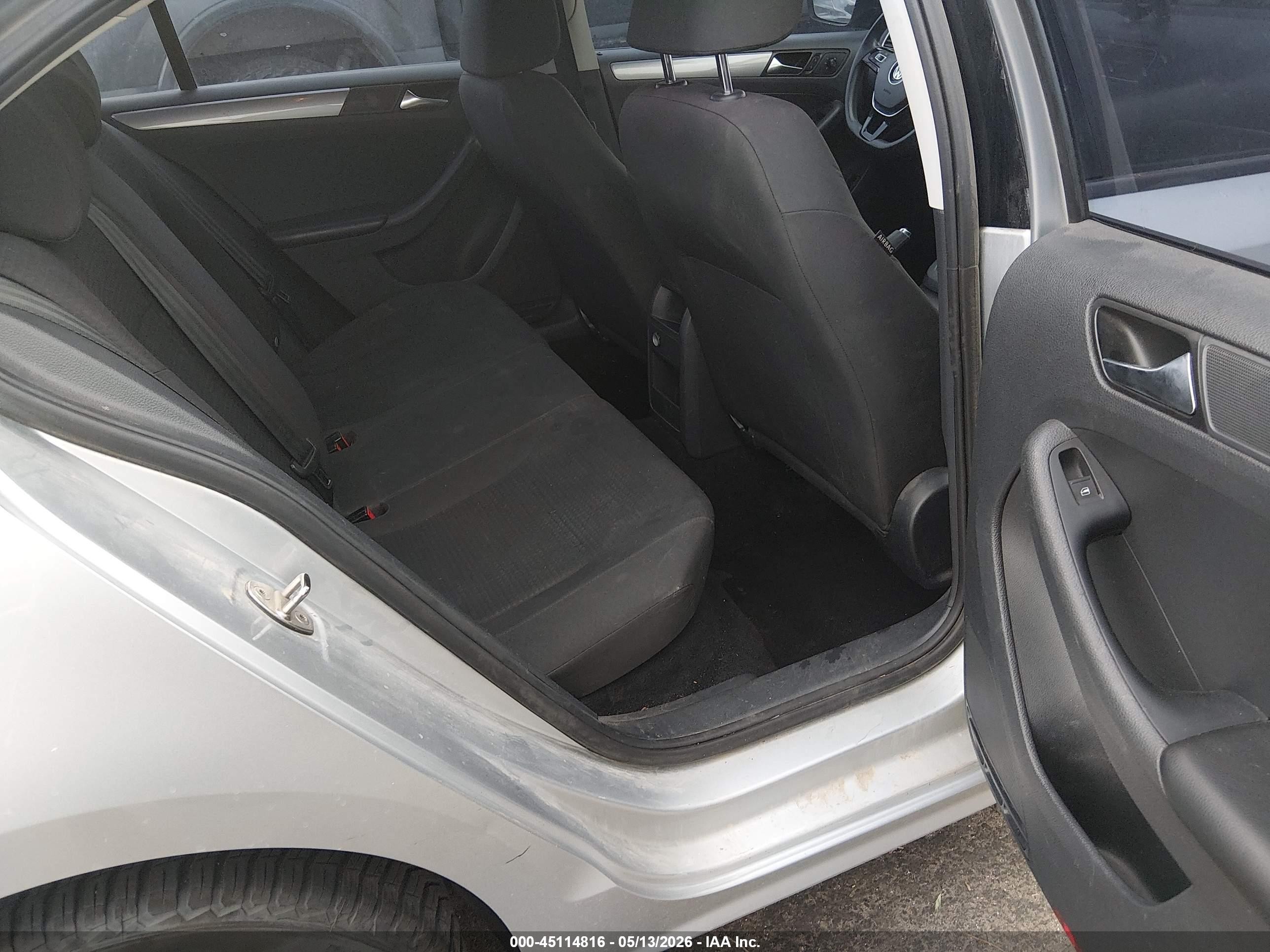 2015 Volkswagen Jetta 1.8t Se Серебряный vin: 3VWD17AJ0FM325183