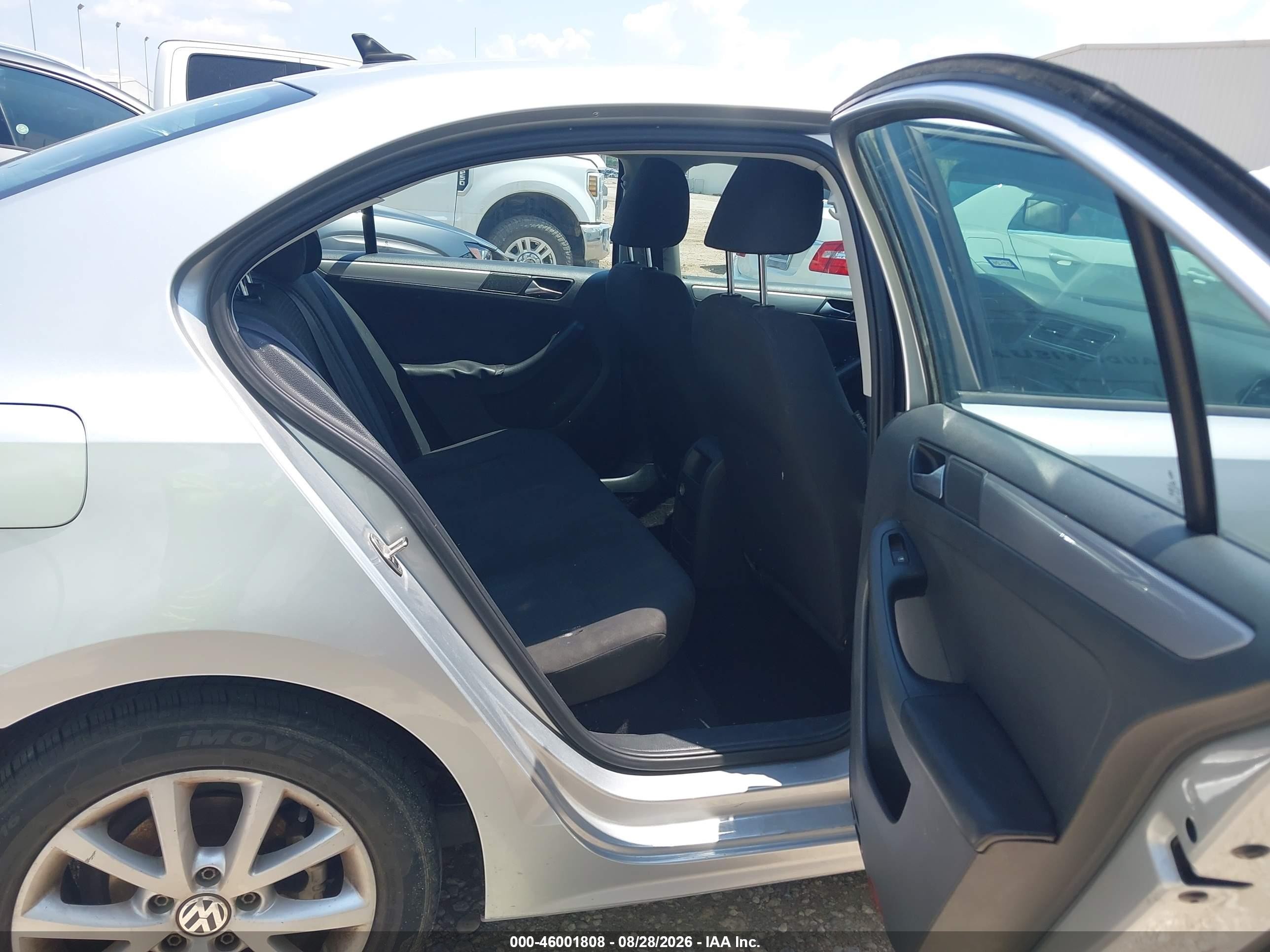 2015 Volkswagen Jetta 1.8t Se Gray vin: 3VWD17AJ0FM330559