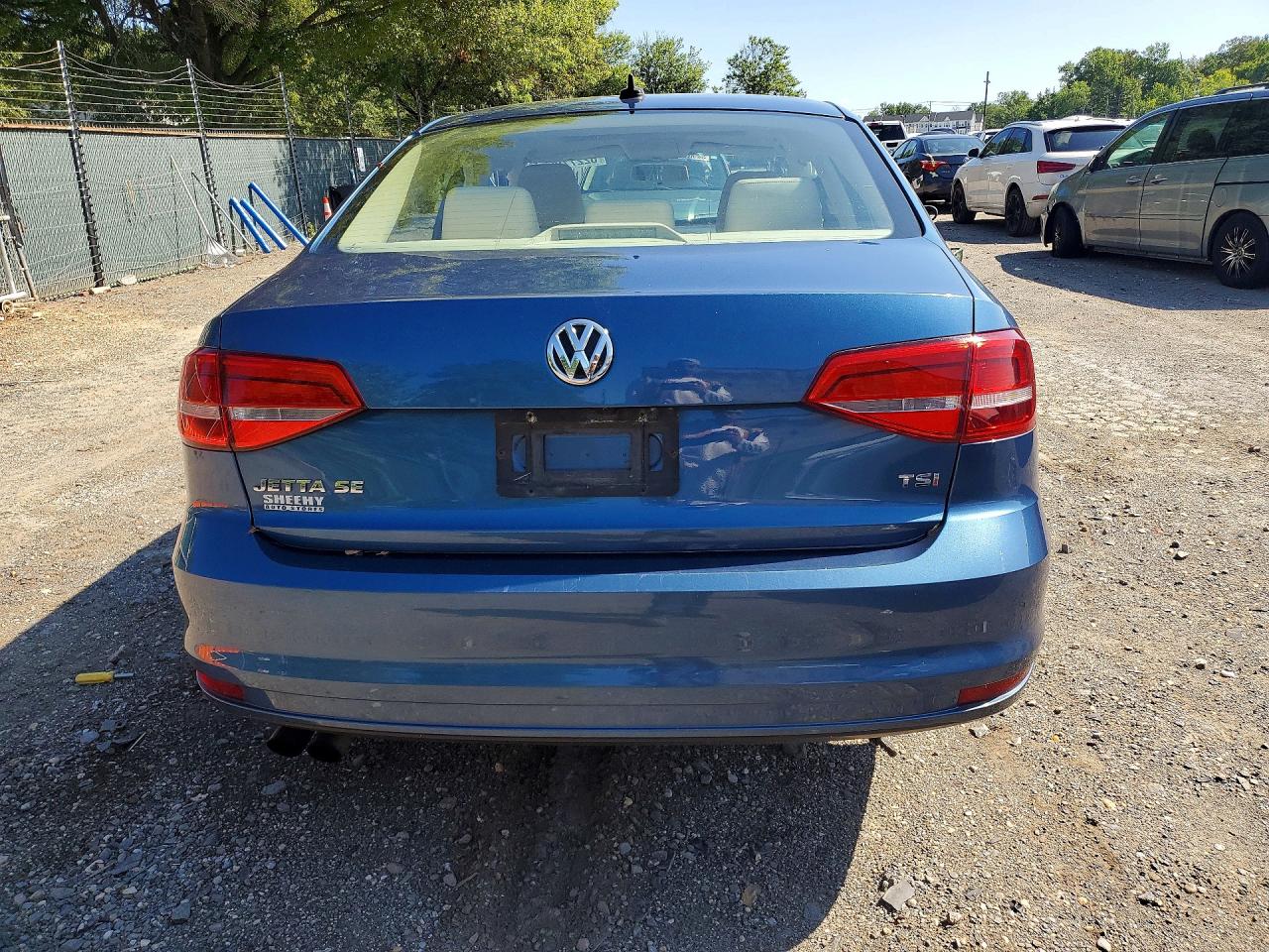 2015 Volkswagen Jetta Se Blue vin: 3VWD17AJ0FM349869