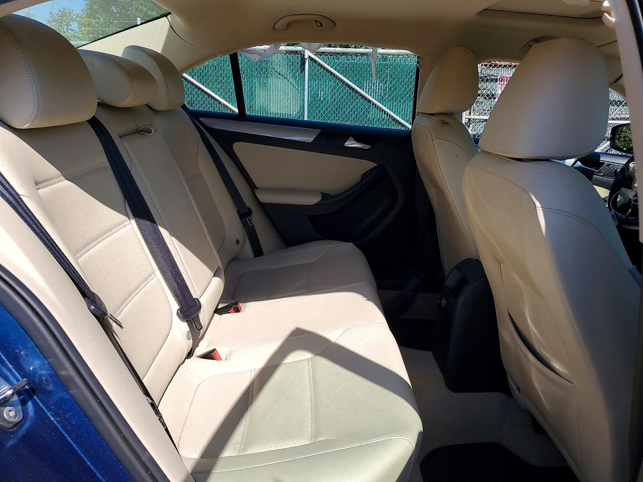 2015 Volkswagen Jetta Se Blue vin: 3VWD17AJ0FM349869