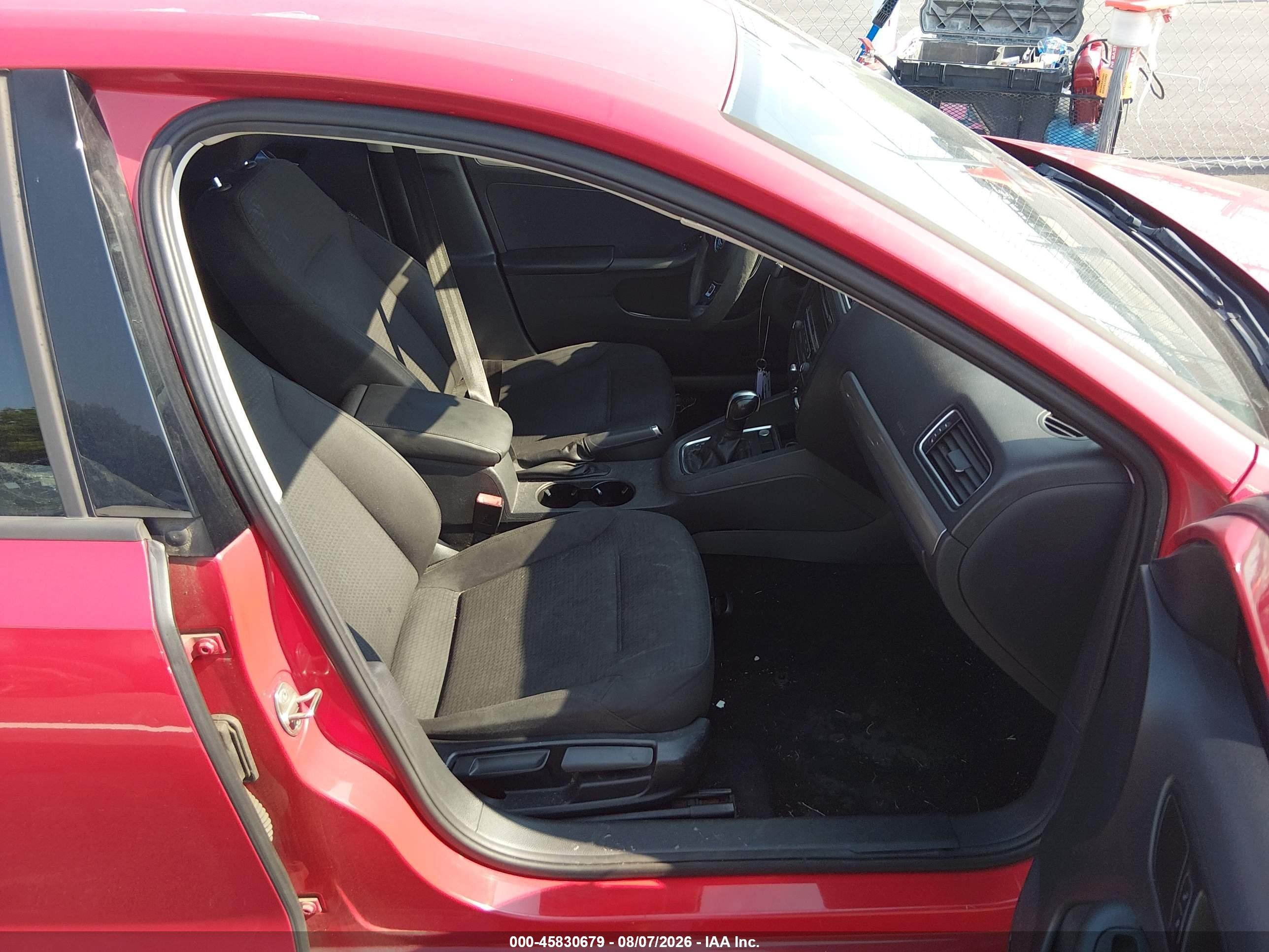 2015 Volkswagen Jetta 1.8t Se Красный vin: 3VWD17AJ0FM355543