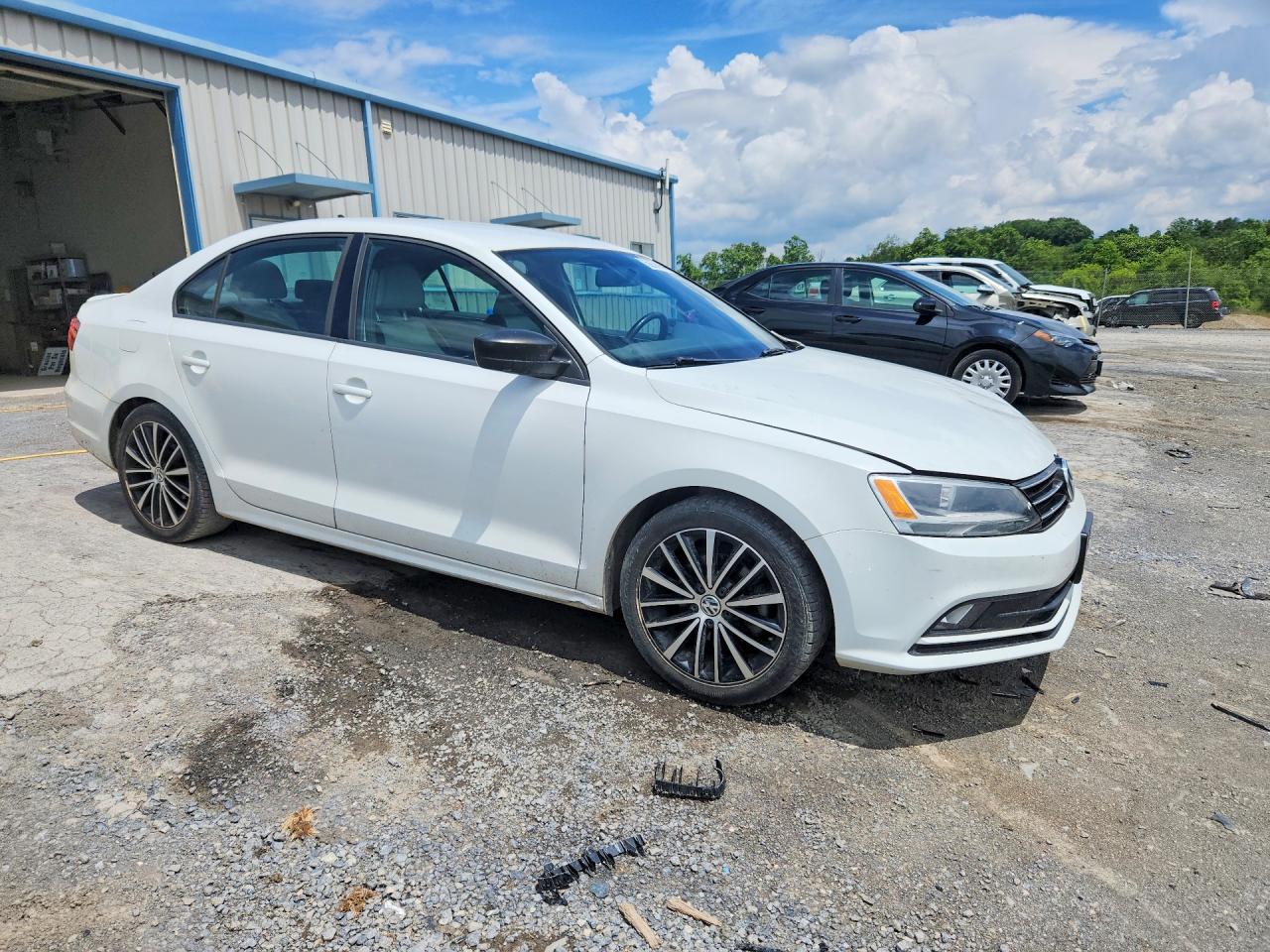 2015 Volkswagen Jetta Se White vin: 3VWD17AJ0FM400271