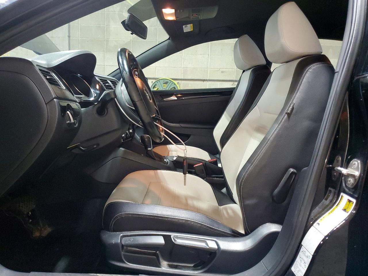 2015 Volkswagen Jetta Se Black vin: 3VWD17AJ0FM428068