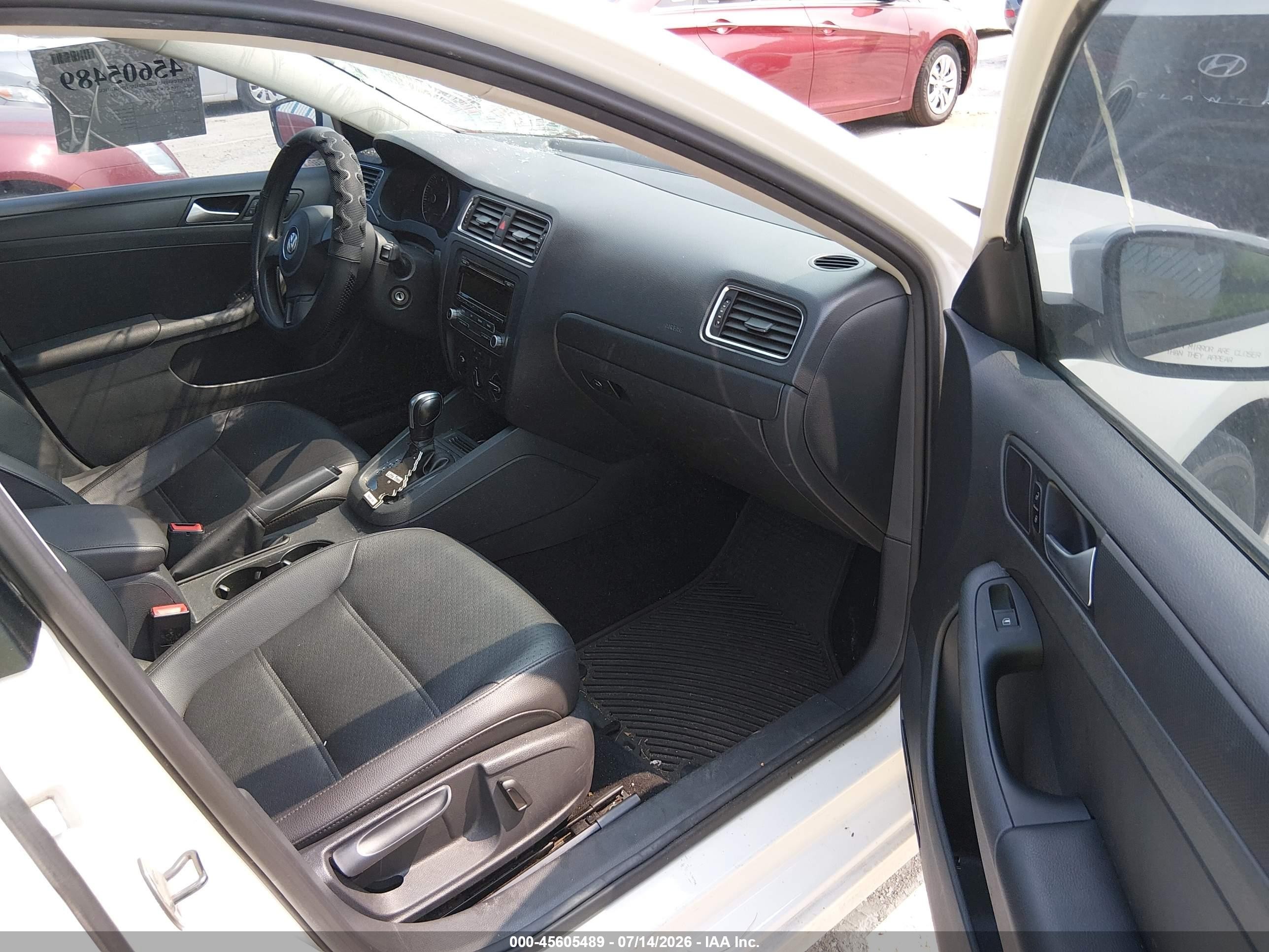2014 Volkswagen Jetta 1.8t Se White vin: 3VWD17AJ1EM226211