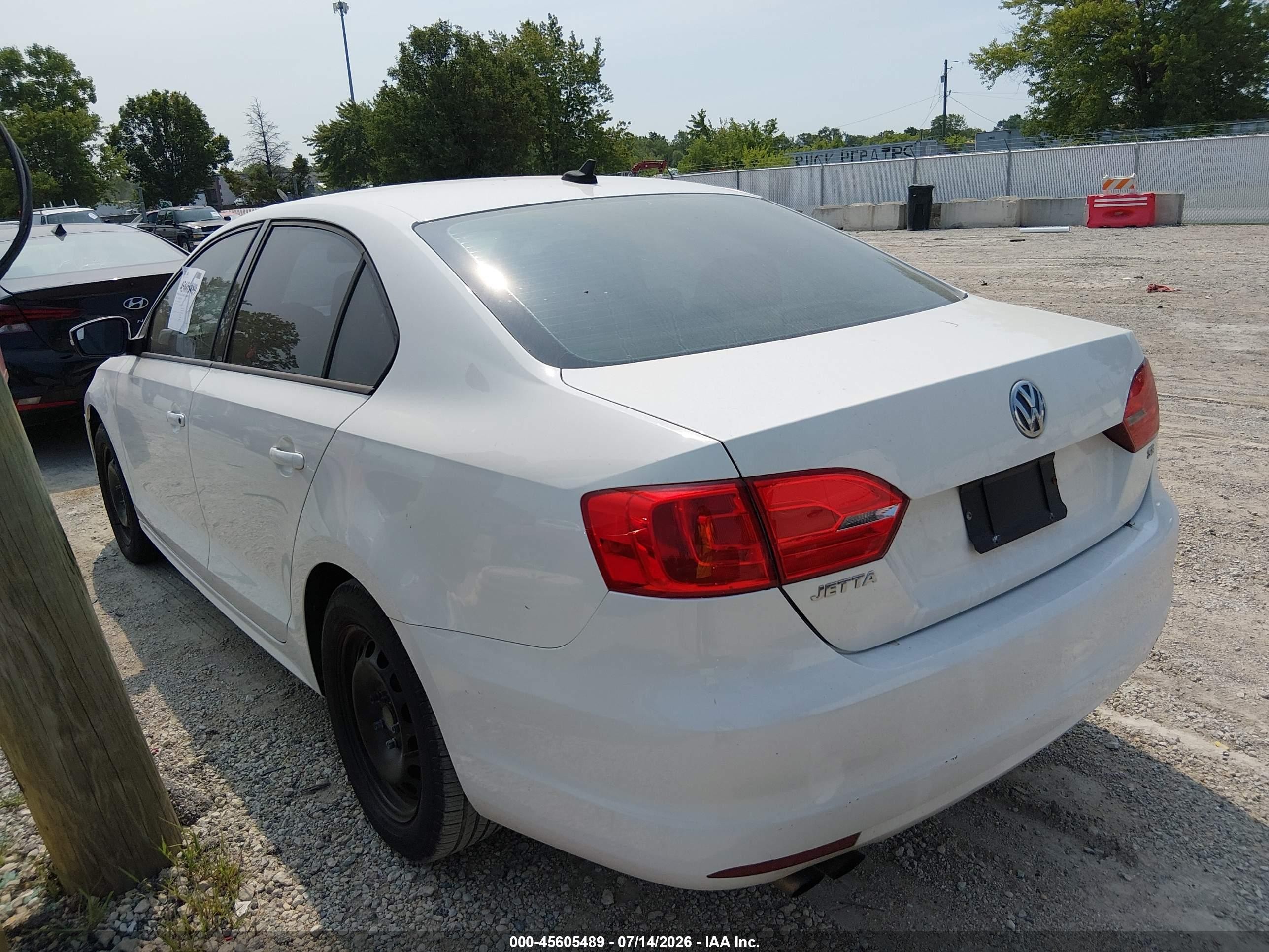 2014 Volkswagen Jetta 1.8t Se White vin: 3VWD17AJ1EM226211