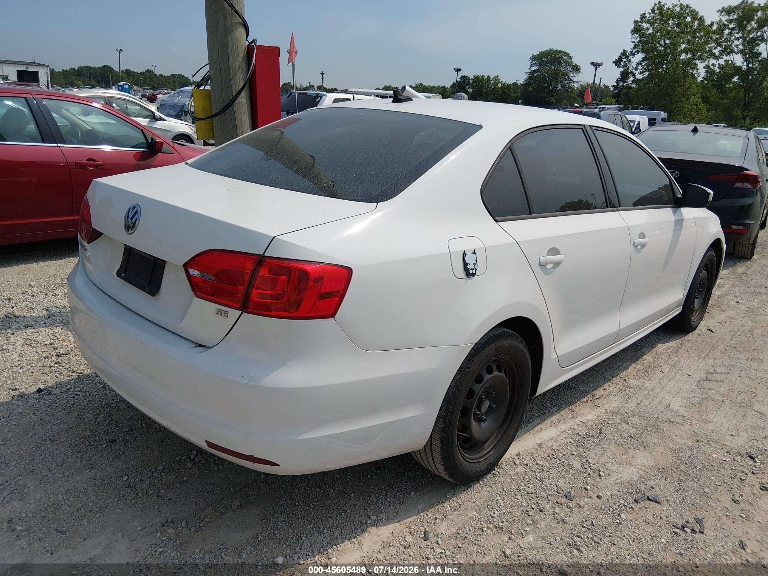 2014 Volkswagen Jetta 1.8t Se White vin: 3VWD17AJ1EM226211