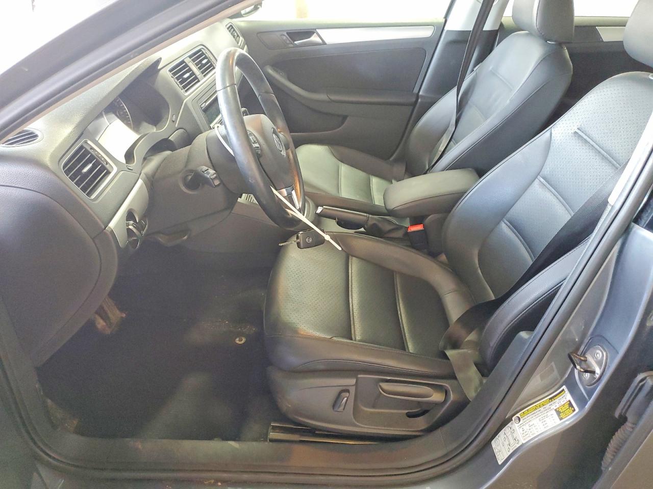 2014 Volkswagen Jetta Se Gray vin: 3VWD17AJ1EM371863