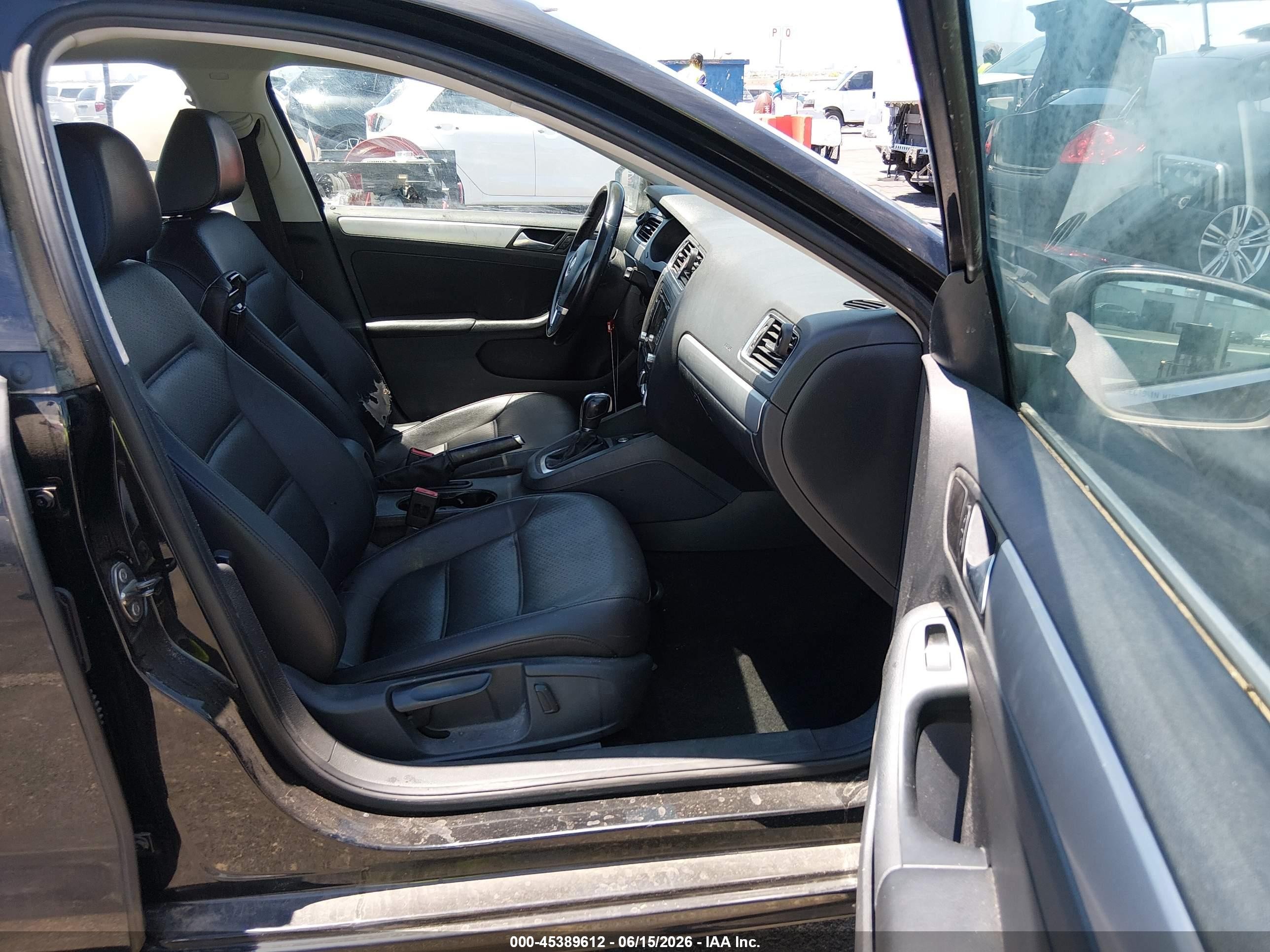 2014 Volkswagen Jetta 1.8t Se Black vin: 3VWD17AJ1EM377663