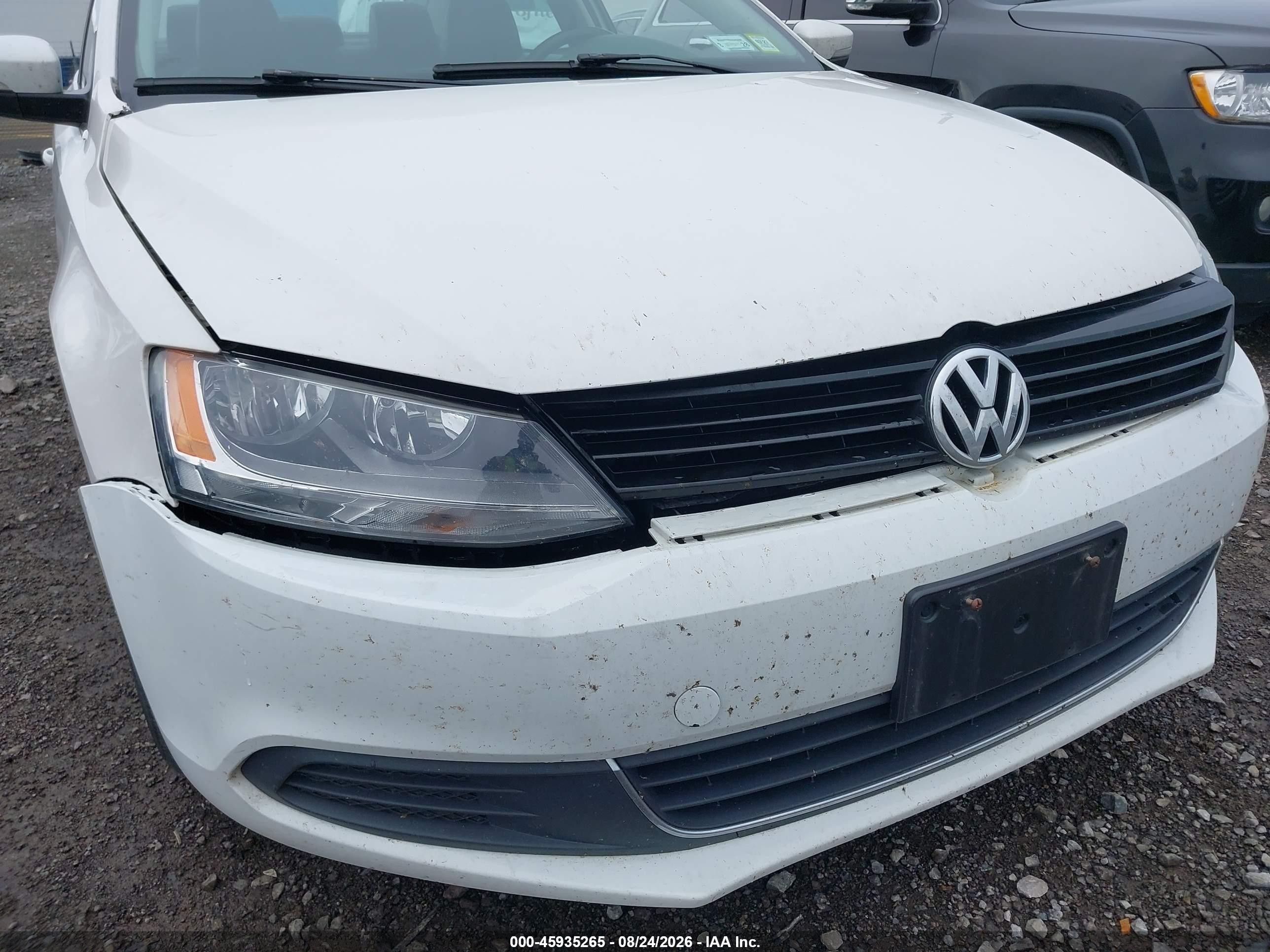 2014 Volkswagen Jetta 1.8t Se Белый vin: 3VWD17AJ1EM417840