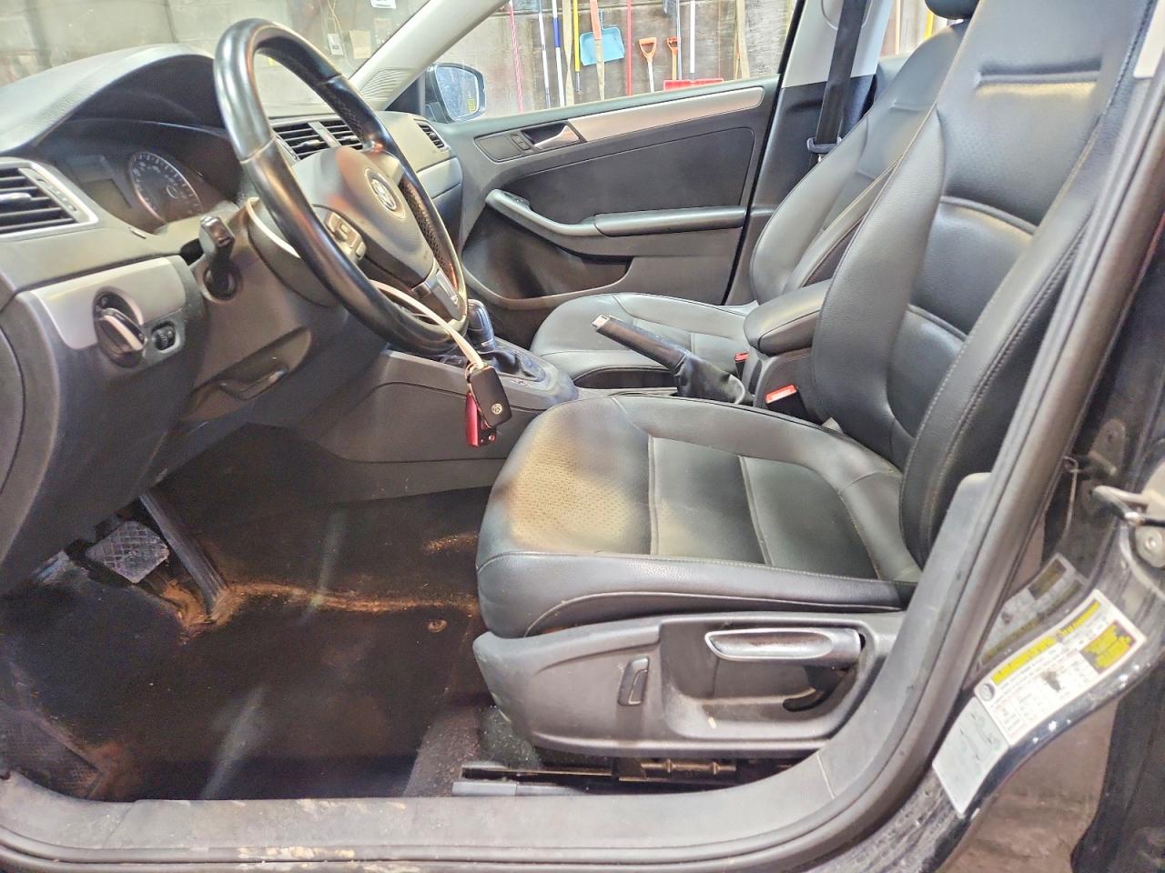 2014 Volkswagen Jetta Se Черный vin: 3VWD17AJ1EM440227