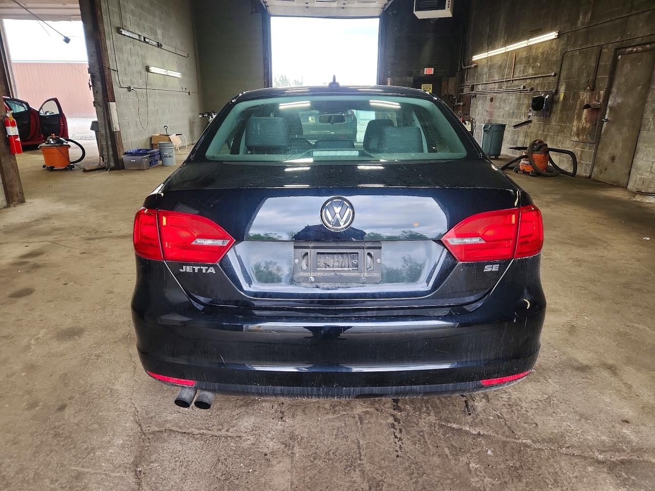 2014 Volkswagen Jetta Se Черный vin: 3VWD17AJ1EM440227