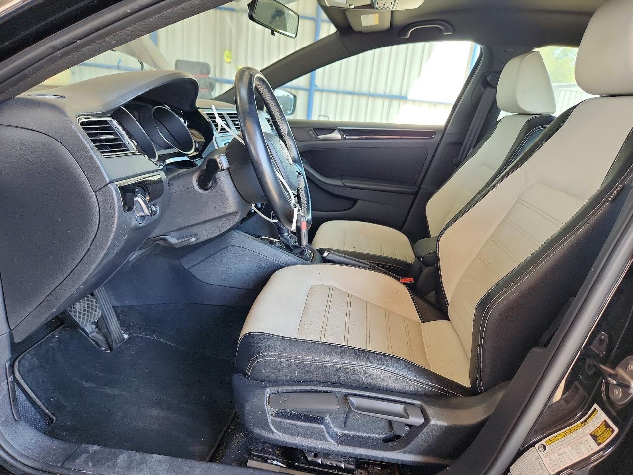 2015 Volkswagen Jetta Se Черный vin: 3VWD17AJ1FM204890