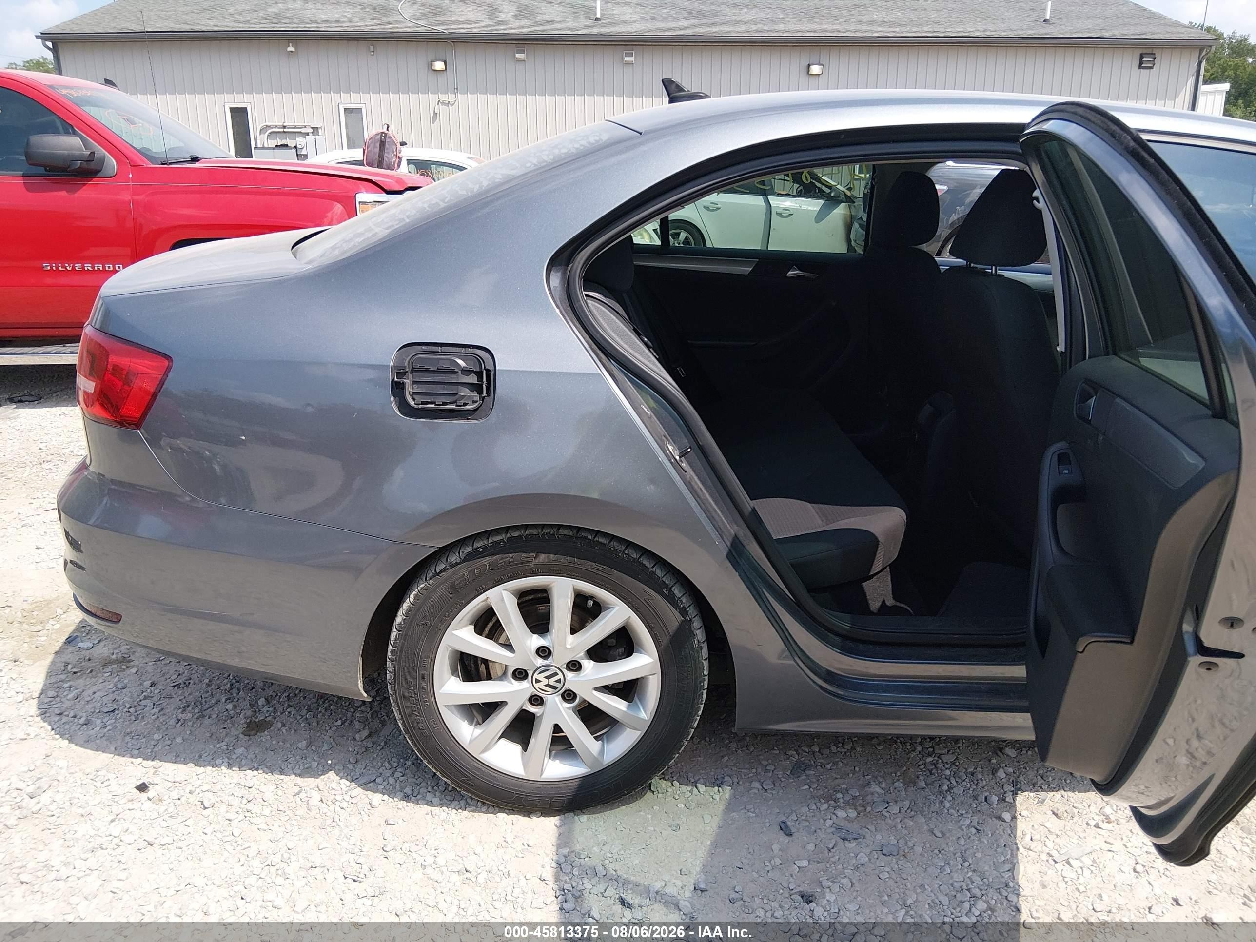 2015 Volkswagen Jetta 1.8t Se Gray vin: 3VWD17AJ1FM205473