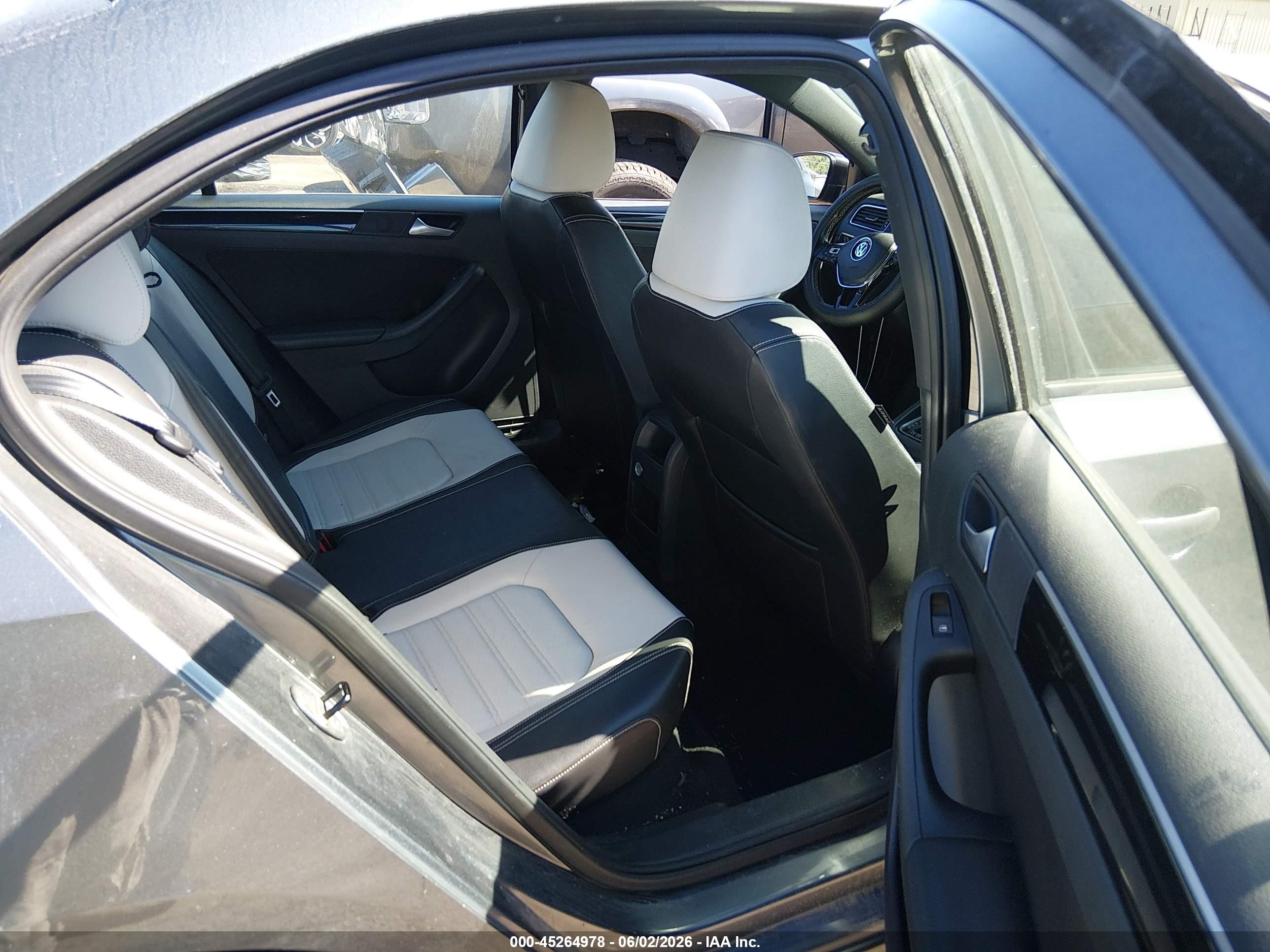 2015 Volkswagen Jetta 1.8t Sport Gray vin: 3VWD17AJ1FM211533
