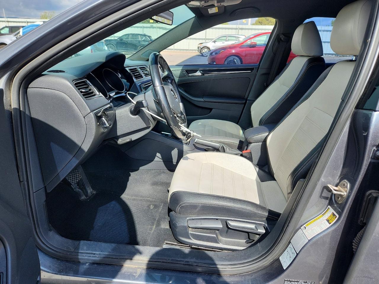2015 Volkswagen Jetta Se Silver vin: 3VWD17AJ1FM220829